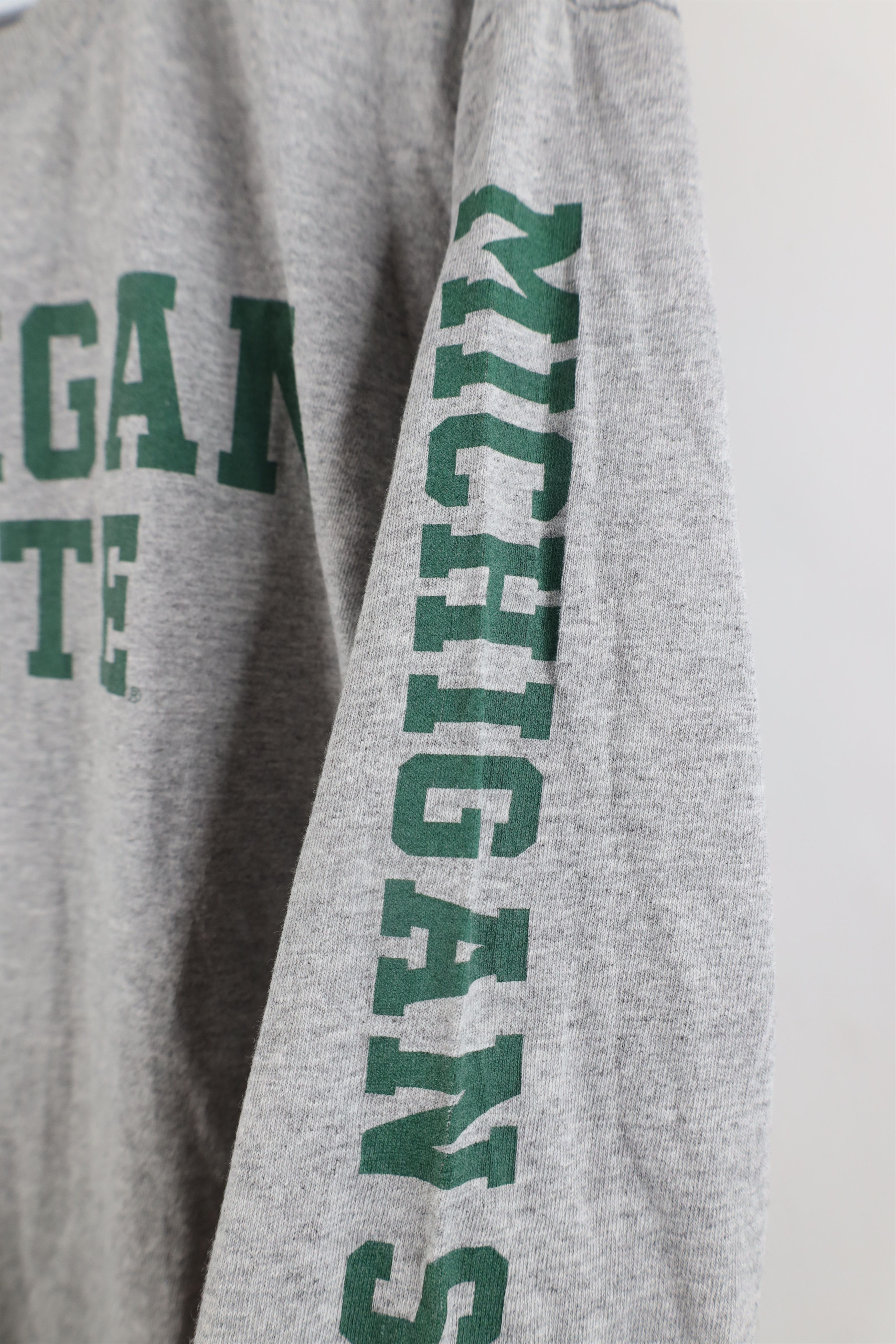 Vintage Vintage Michigan State University Long Sleeve T-Shirt Gray Size US M / EU 48-50 / 2 - 6 Thumbnail