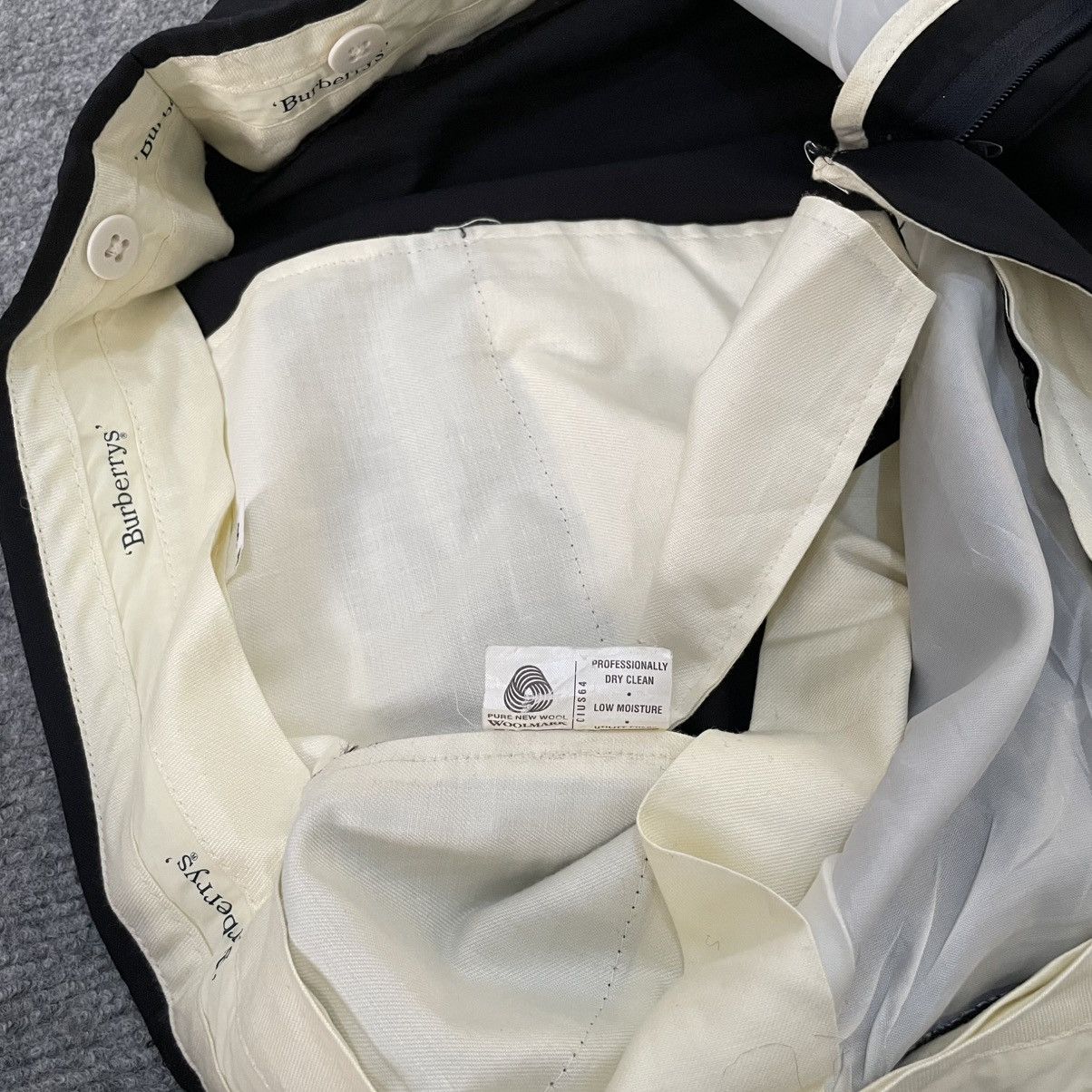 Burberry Burberry’s Pleated Trouser Workwear Casual Balenciaga Style Size US 38 / EU 54 - 6 Thumbnail
