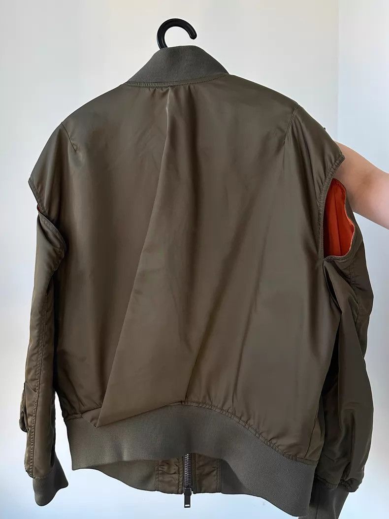 Valentino Valentino bomber jacket padded jacket design off-the-shoul Size L / US 10 / IT 46 - 3 Thumbnail