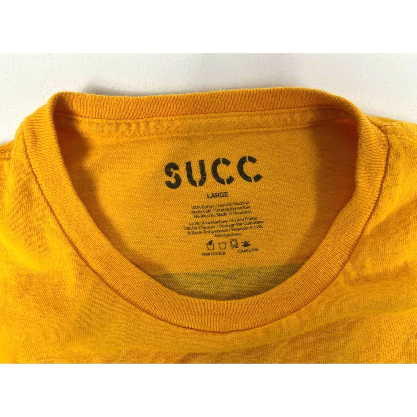 Vintage Succ International Men T-Shirt Long Sleeve Crew Neck Mustard Yellow 100% Cotton Double-Sided Graphic Sz L Size US L / EU 52-54 / 3 - 6 Thumbnail