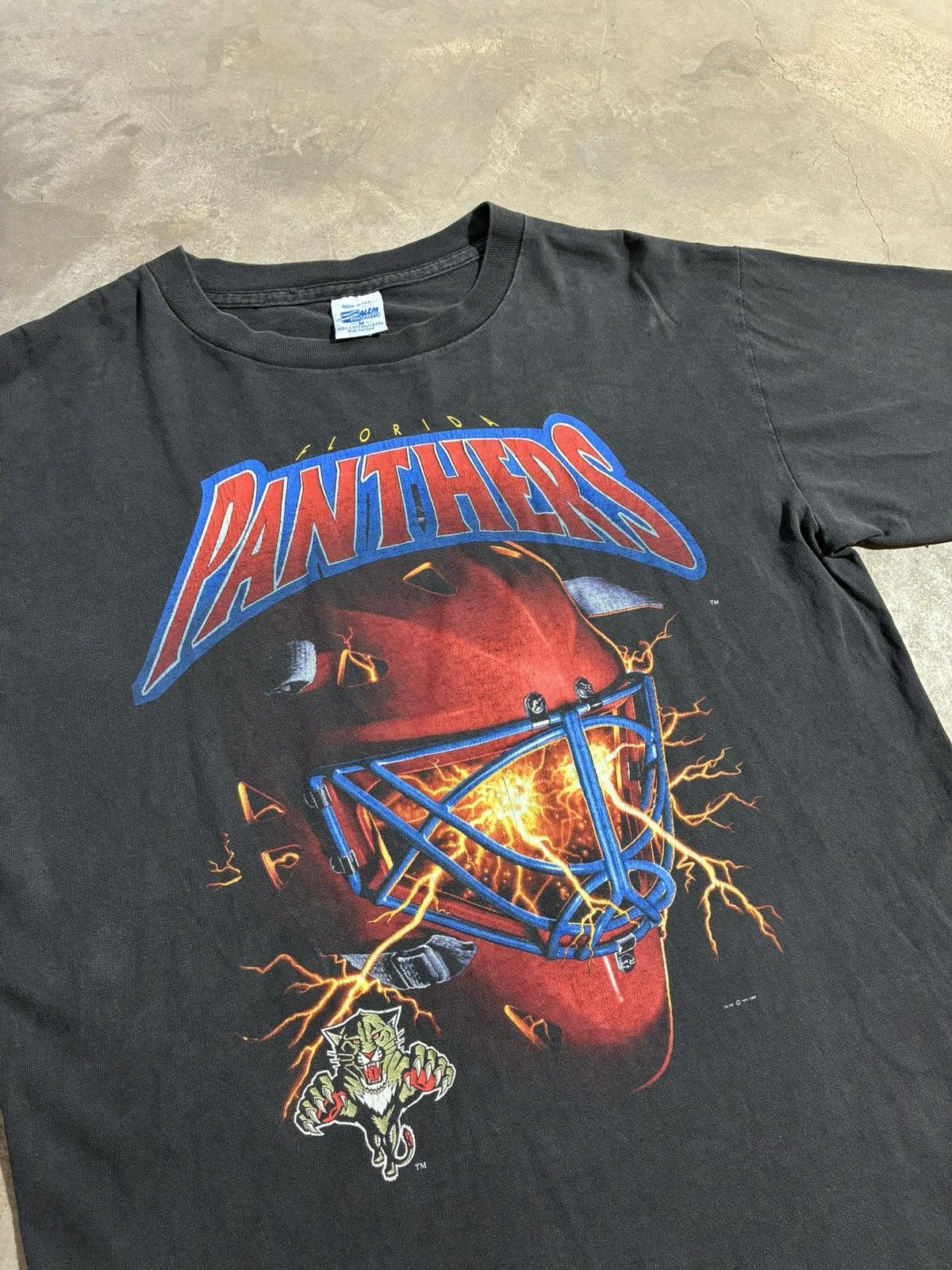Salem Sportswear Vintage 1993 Salem Sportswear Florida Panthers NHL t shirt Size US M / EU 48-50 / 2 - 2 Thumbnail