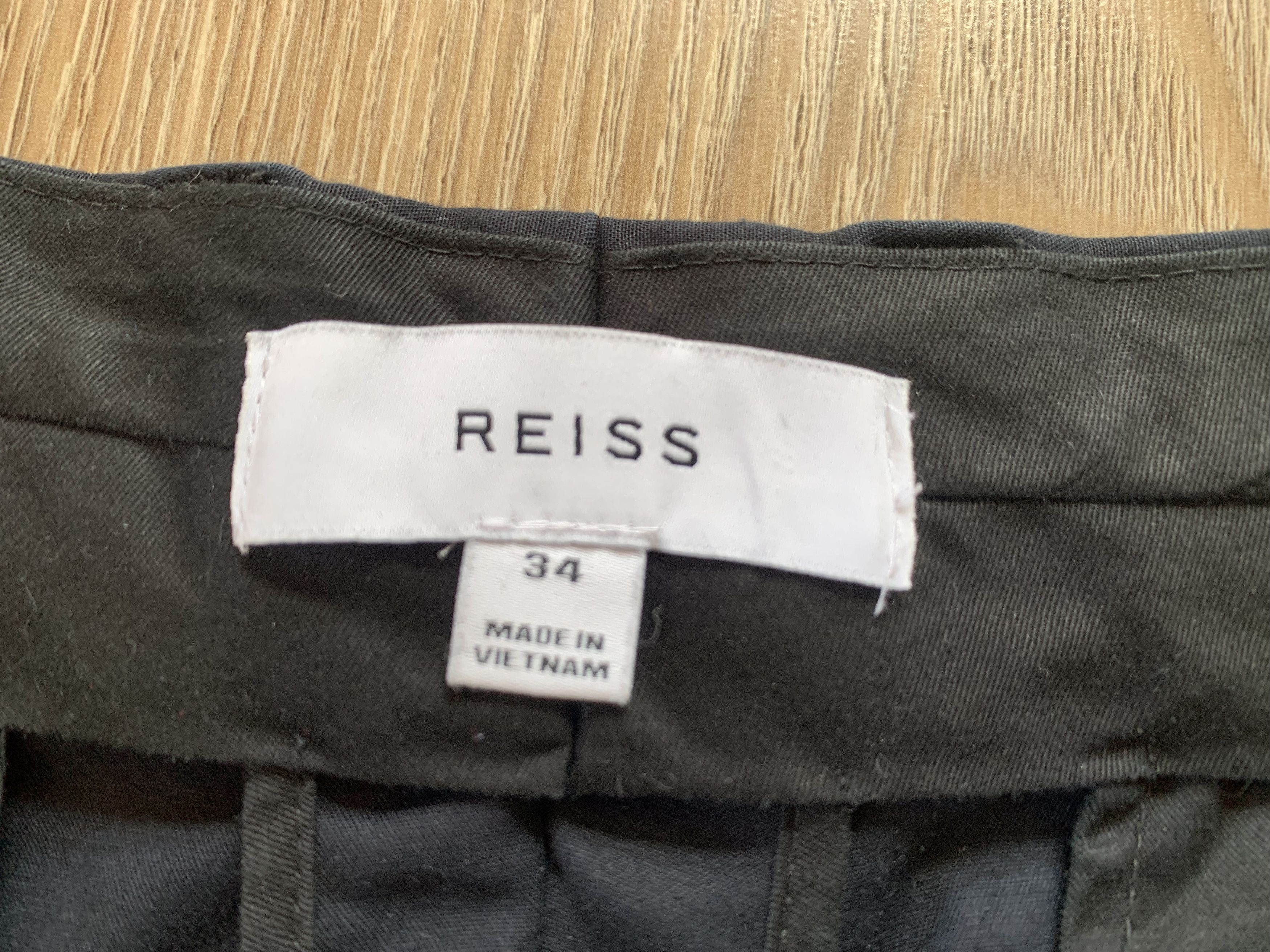 Designer Reiss Classic Cotton Navy Blue Shorts Size US 34 / EU 50 - 6 Thumbnail