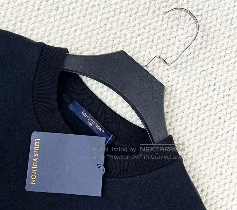 Louis Vuitton Louis Vuitton FW23 Embroidered Logo Sweatshirt. Size US S / EU 44-46 / 1 - 3 Thumbnail
