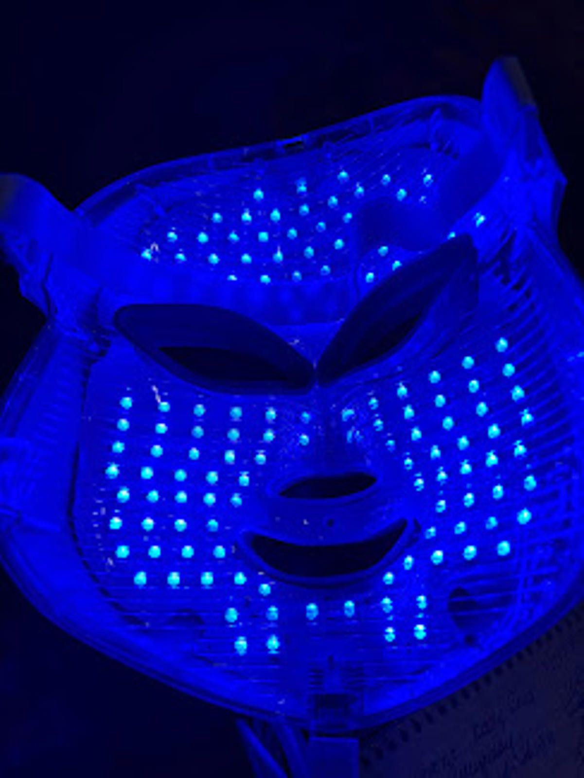 Other LED Beauty Mask for Facial Skin Treatment NIB $599 MSRP Size ONE SIZE - 5 Thumbnail