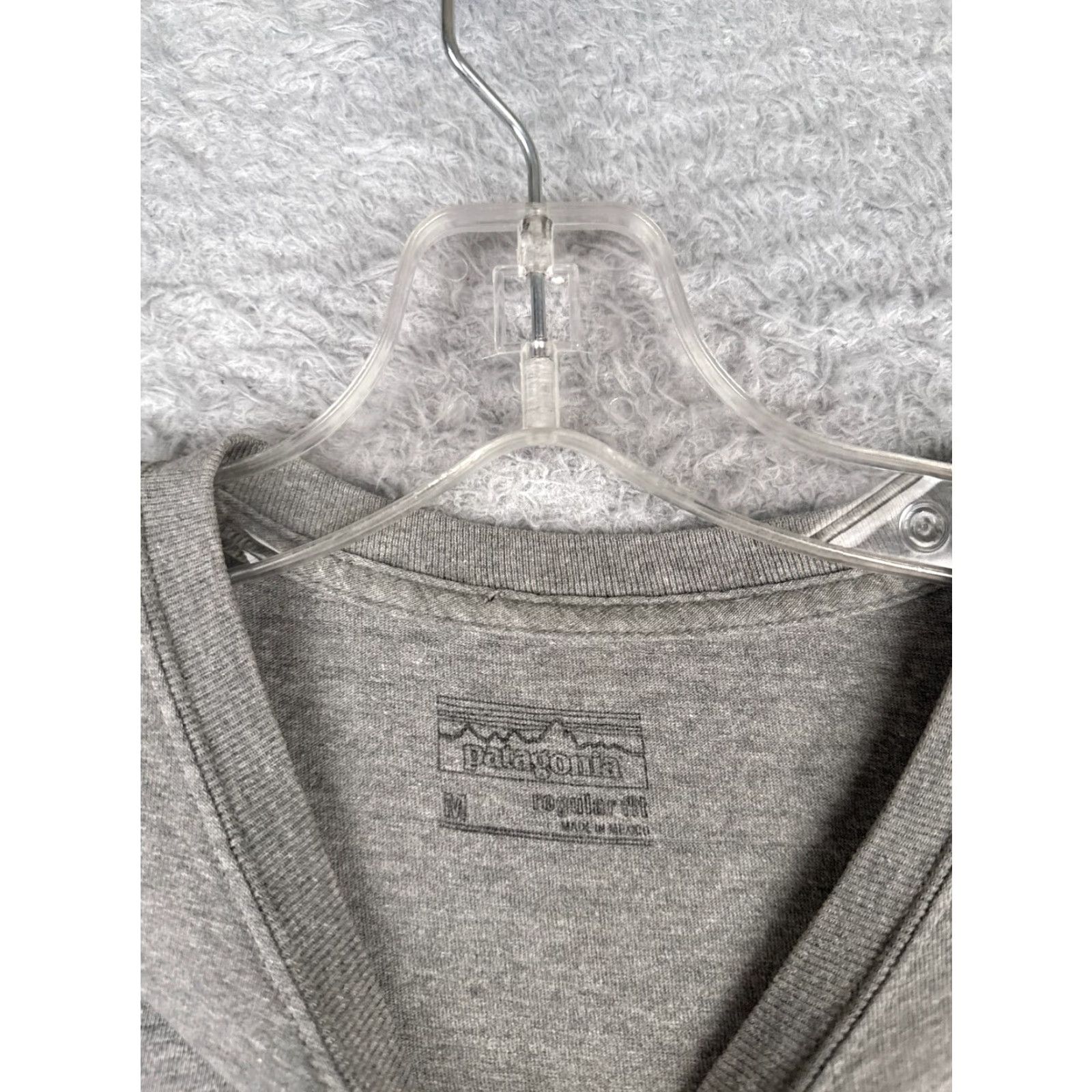 Patagonia Patagonia Shirt Men M Gray Long Sleeve Cotton Logo P-6 Fitz Roy Logo All Seasons Breathable 90s? Size US M / EU 48-50 / 2 - 7 Thumbnail