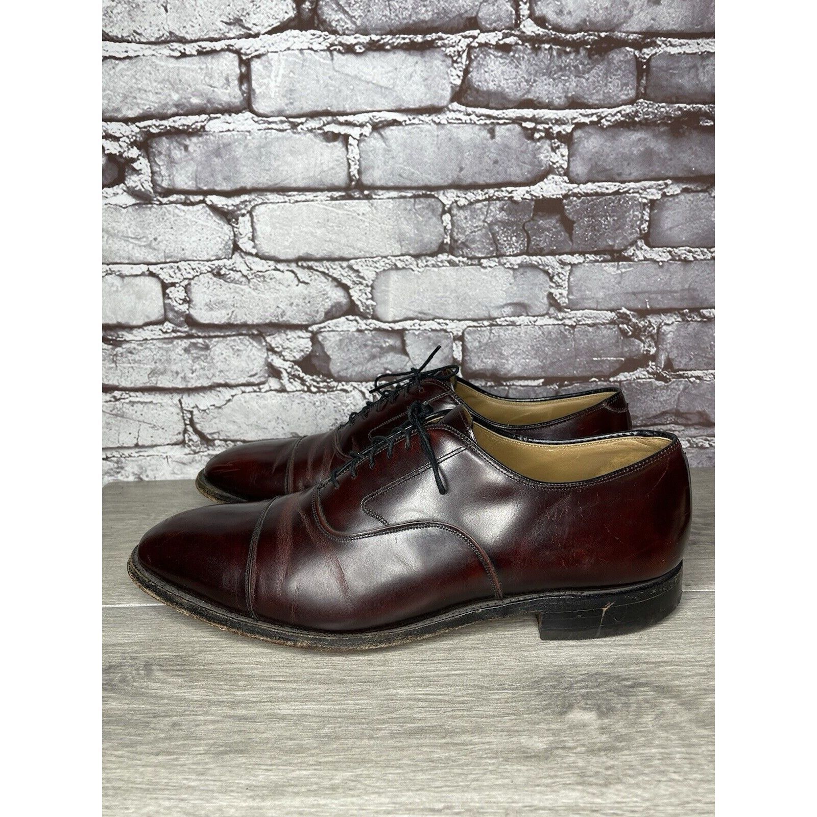 Johnston & Murphy Johnston & Murphy Optima Oxblood Burgundy Leather Dress Shoe Size US 13 / EU 46 - 16 Thumbnail