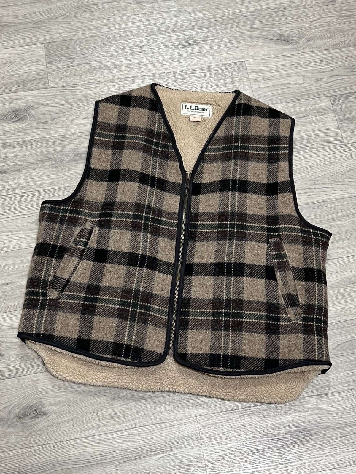 Japanese Brand L. L. Bean vintage wool men’s vest made in USA Size US L / EU 52-54 / 3 - 2 Thumbnail