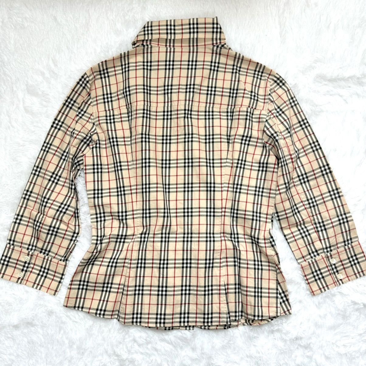 Burberry Burberry Women Nova Check Button down shirt 3/4 sleeve Size M / US 6-8 / IT 42-44 - 2 Thumbnail