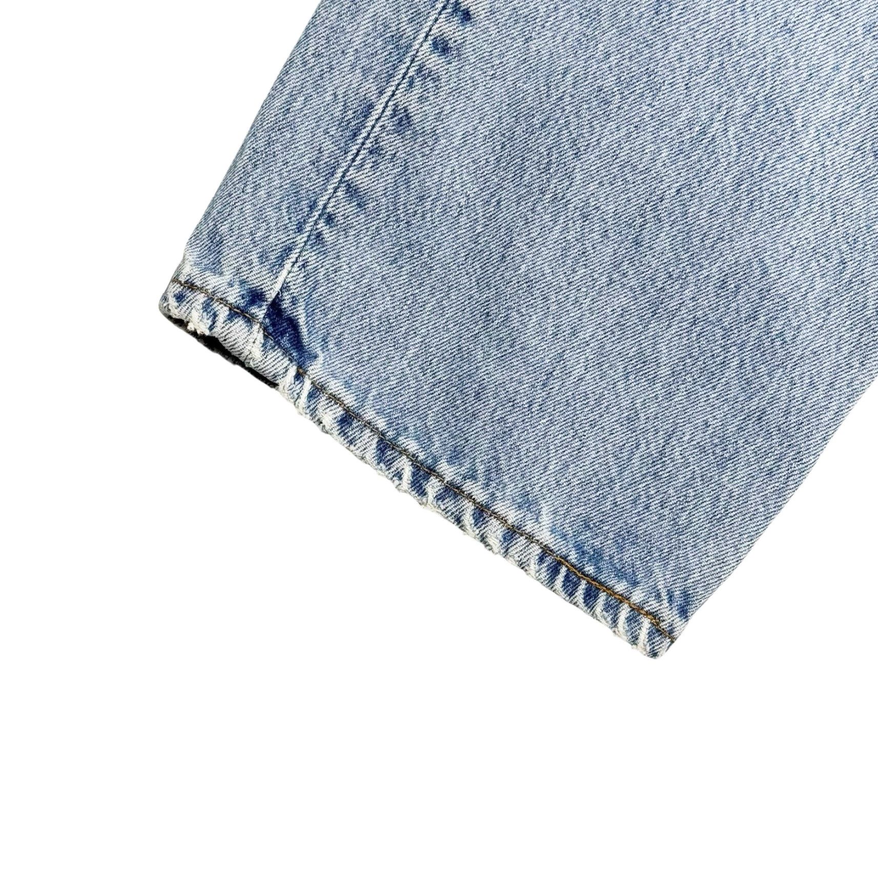 Levi's VINTAGE Levi’s 501 Jeans Denim Denim Light Wash 501 Series USA 36 X 32 Men Regular Blue 5-Pocket Button Closure Logo Accessories Size US 36 / EU 52 - 6 Thumbnail