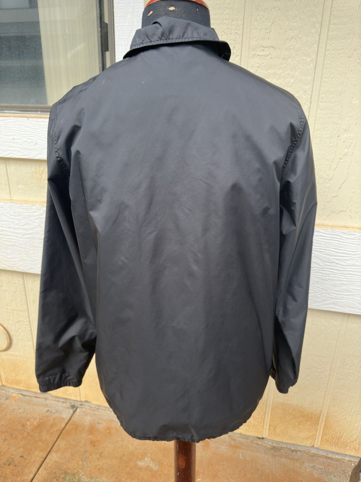 Vans Vans Button Rain/Windbreaker Shell Jacket Black Men’s Medium Size US M / EU 48-50 / 2 - 2 Thumbnail