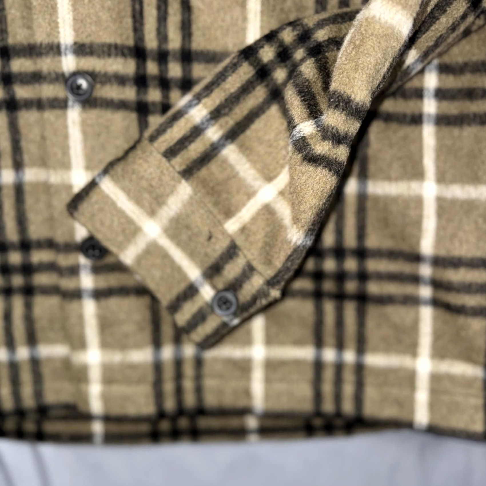 Allsaints VINTAGE AllSaints Shirt Mens Medium Beige Plaid Flannel Button Front Relaxed Fit Casual Size US M / EU 48-50 / 2 - 5 Thumbnail