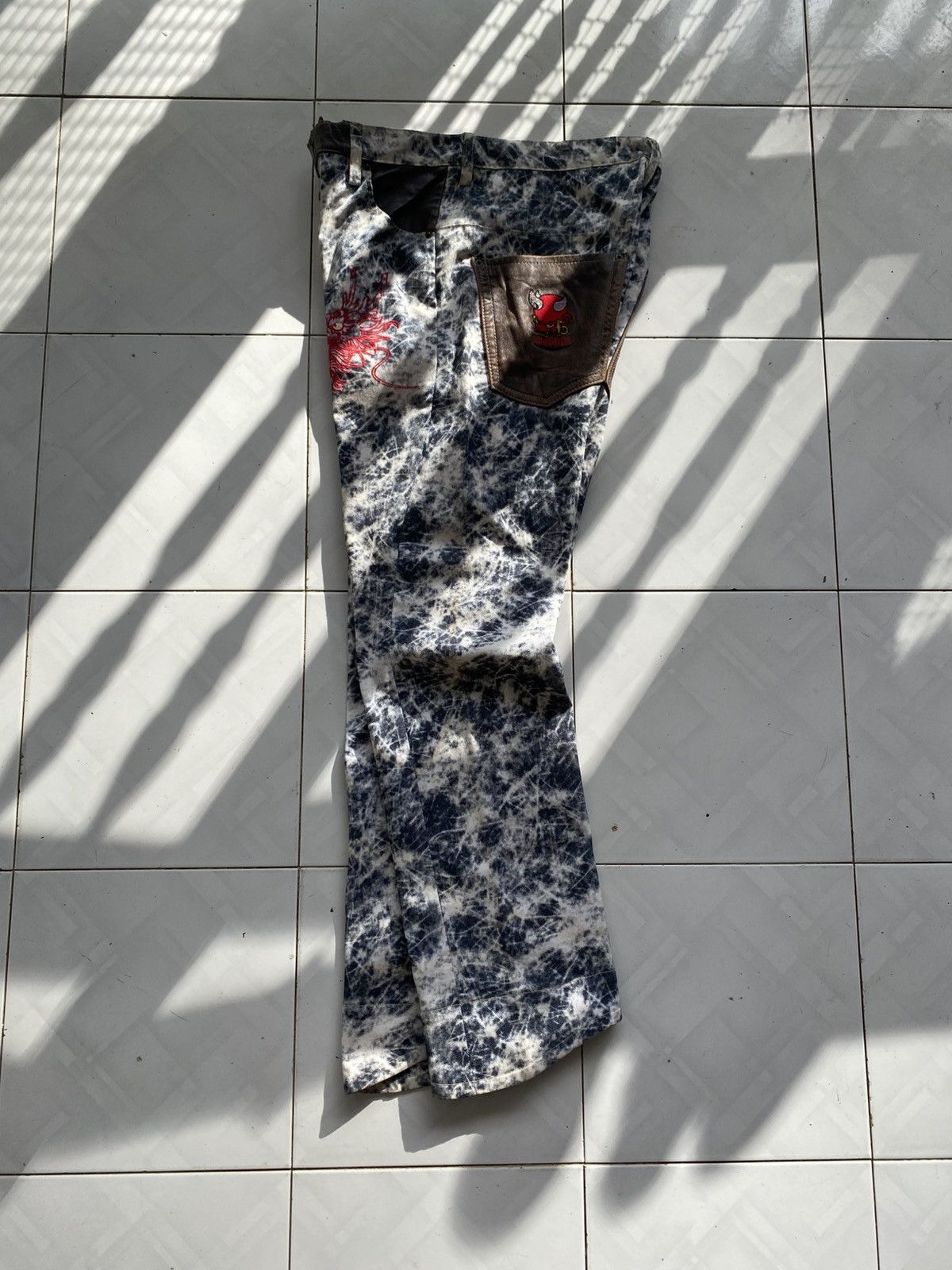 Japanese Brand Dobbi's Family Dragon Embroidery Lightweight Jeans Size US 33 - 3 Thumbnail