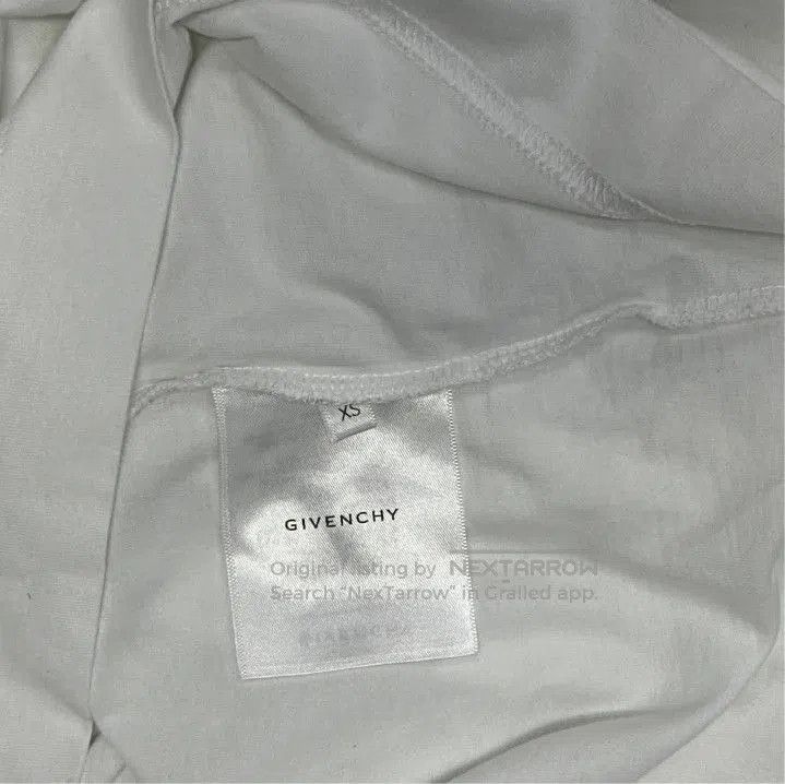 Givenchy Givenchy FW22 Letter Print Crew Neck T-Shirt. Size US XS / EU 42 / 0 - 3 Thumbnail