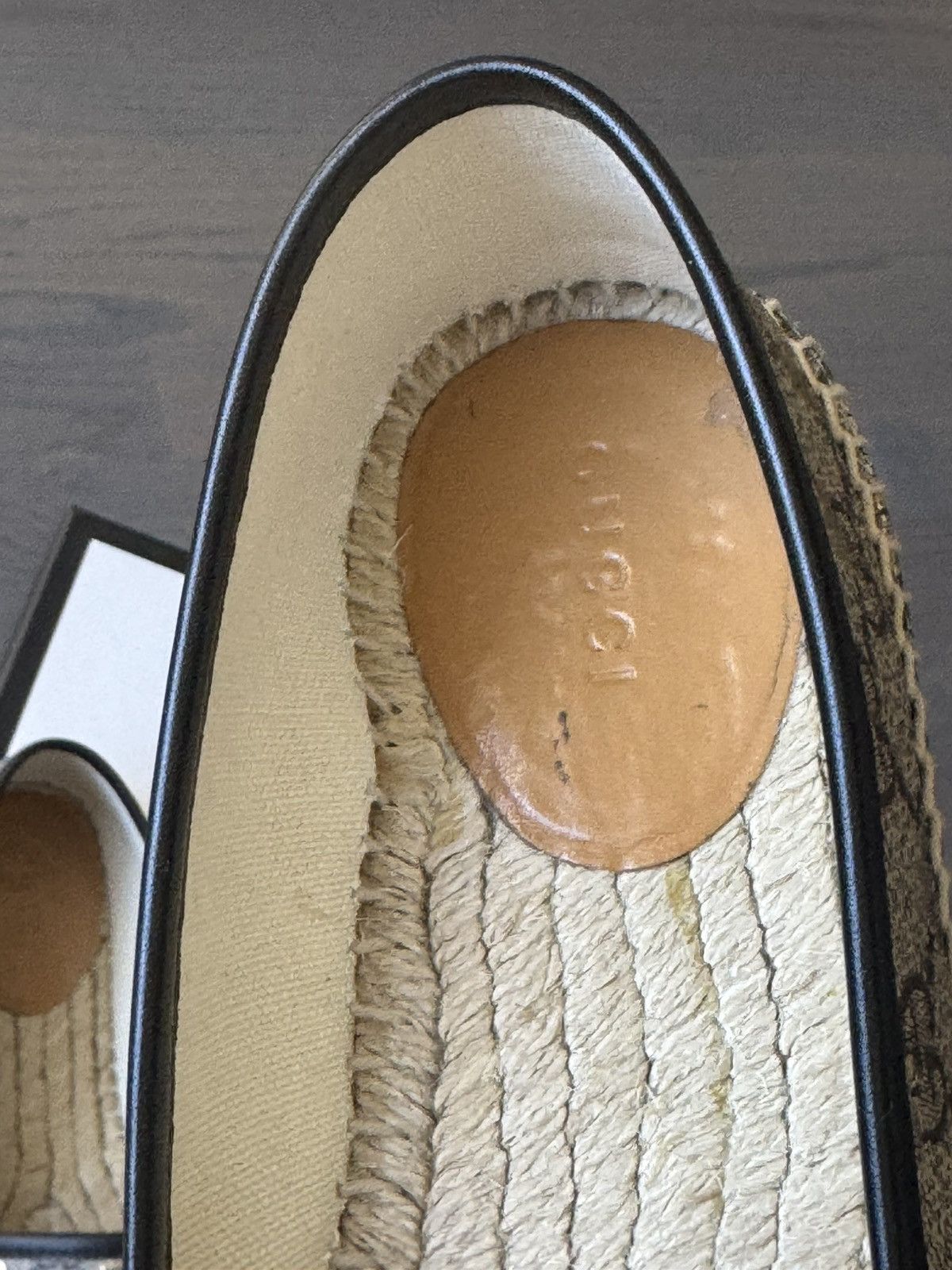 Gucci Gucci GG Supreme Bee Espadrilles Shoes (Size 37) Size US 7 / IT 37 - 10 Thumbnail