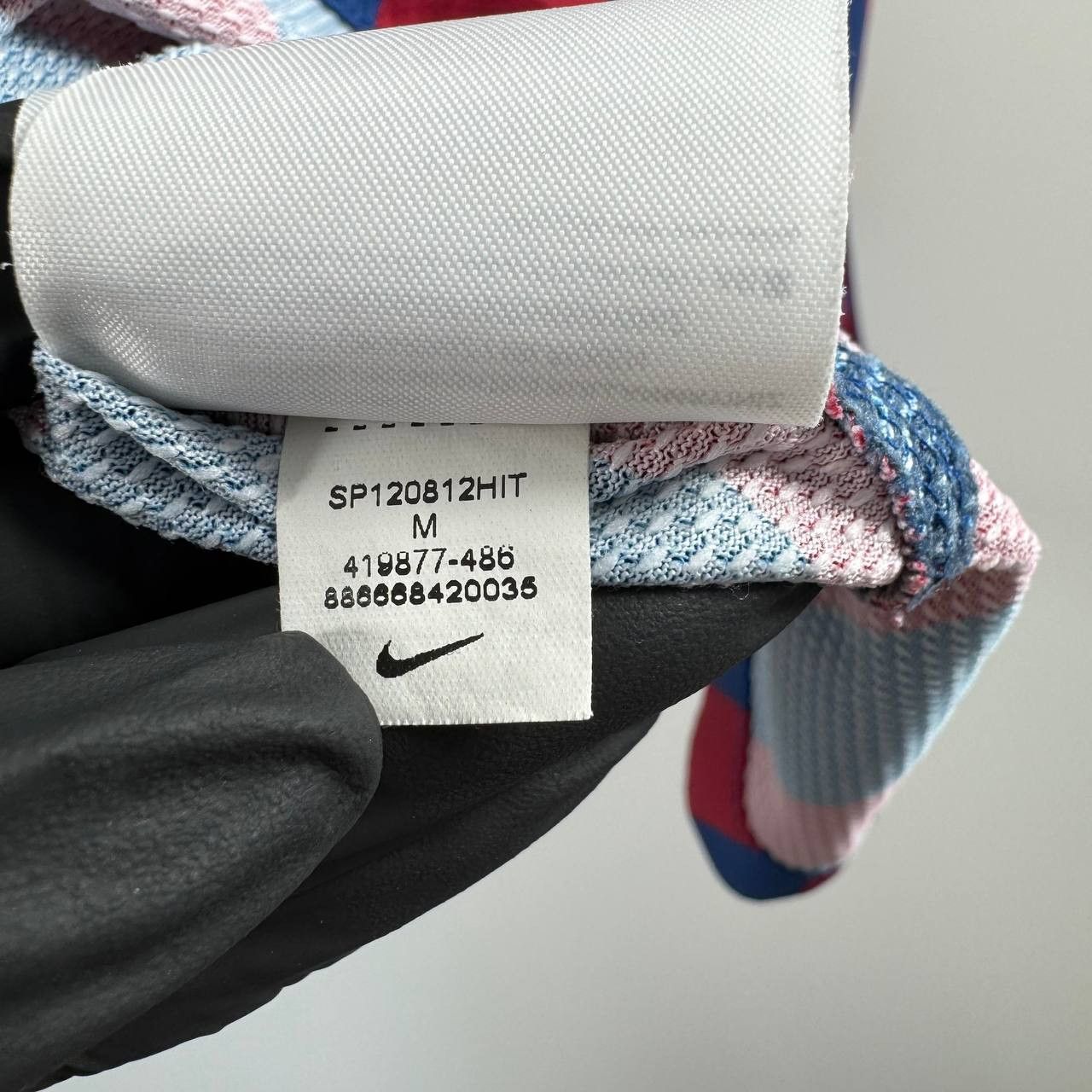 Nike Nike FC Barcelona 2011 2012 Jersey 419877-486 Mens Size M Size US M / EU 48-50 / 2 - 8 Thumbnail