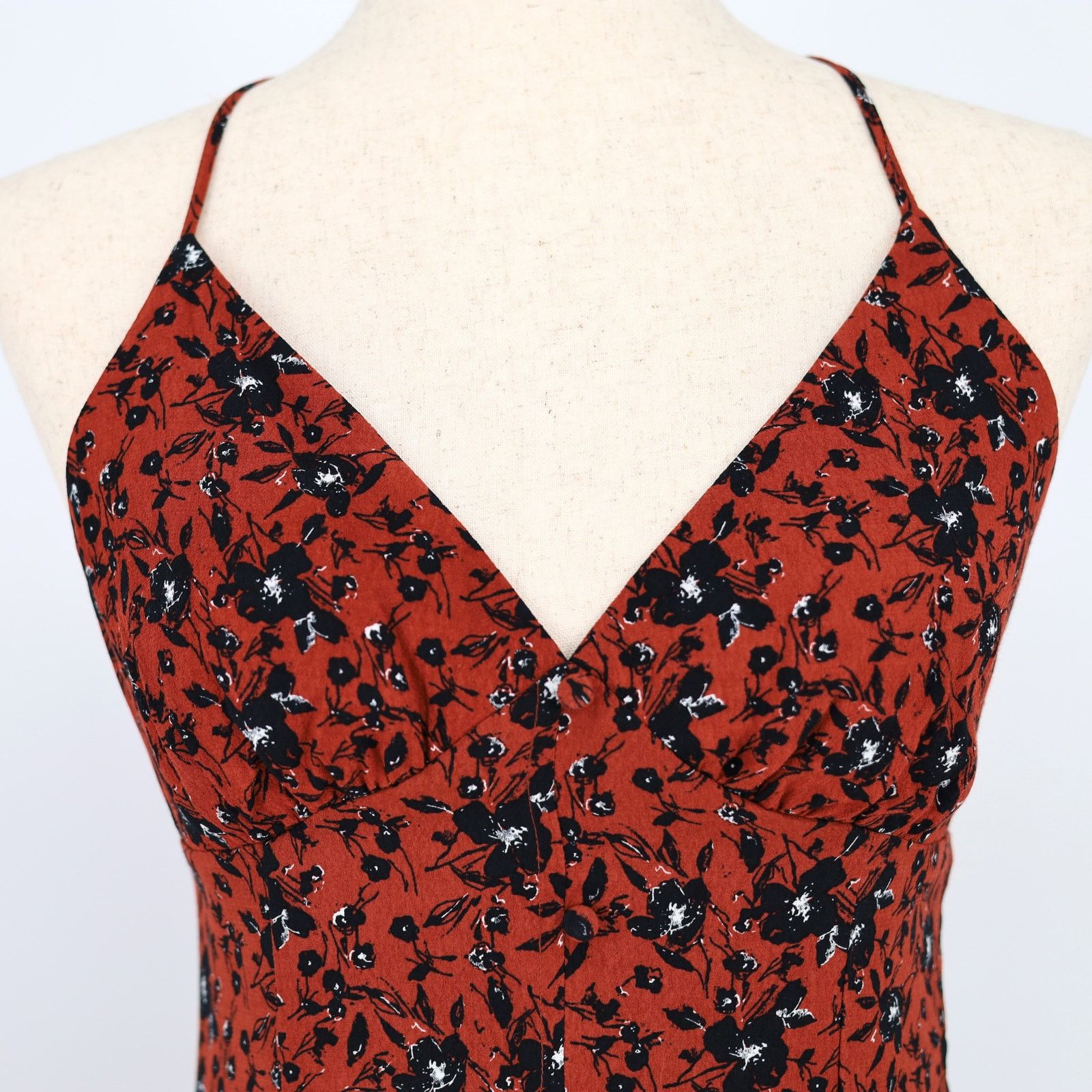 The Unbranded Brand Chelsea28 Women Brown Floral Cami Button Midi Dress Size XS Size XS / US 0-2 / IT 36-38 - 4 Thumbnail