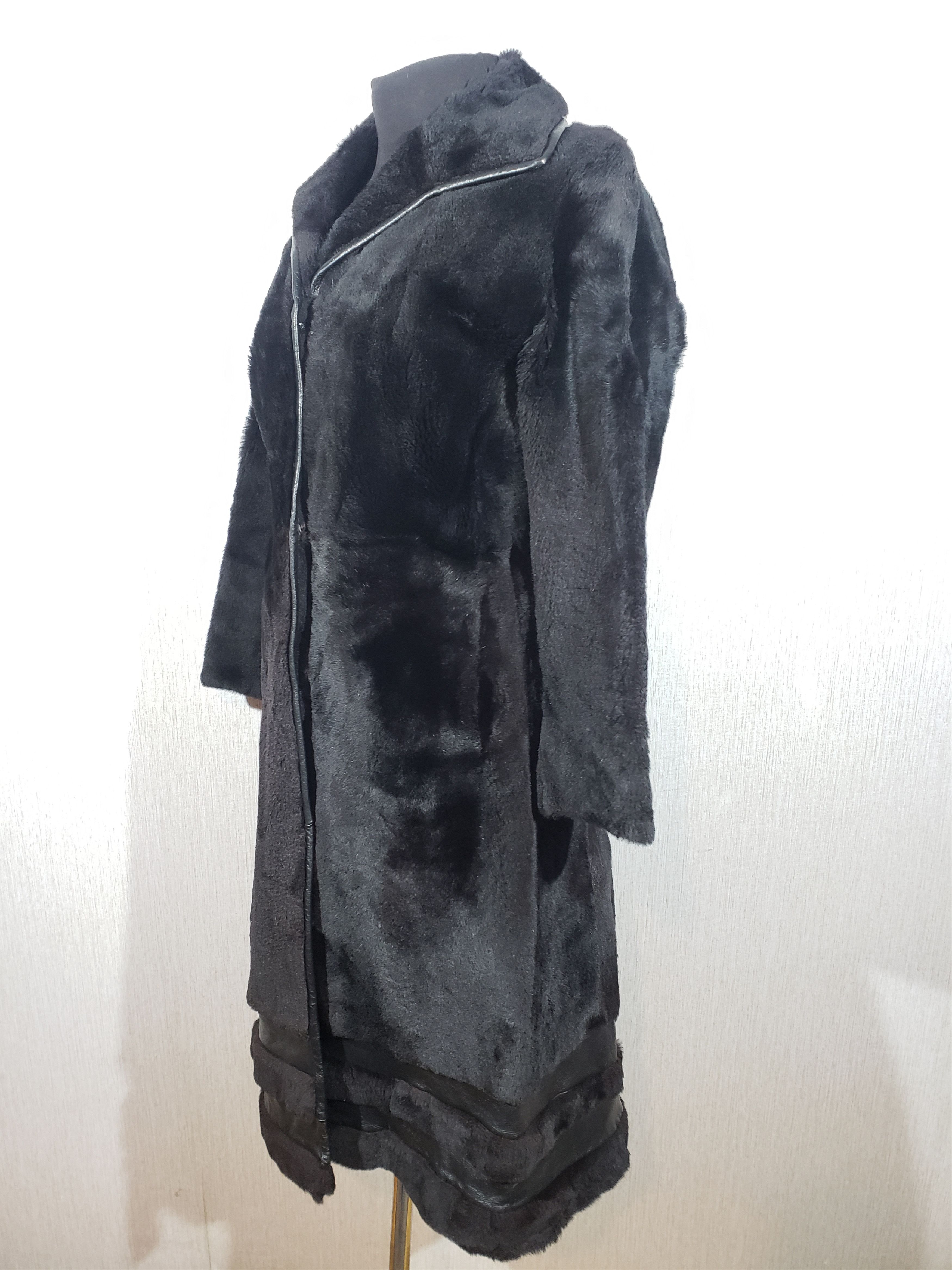 Other Black women's fur coat with sheared fur. Size M / US 6-8 / IT 42-44 - 2 Thumbnail