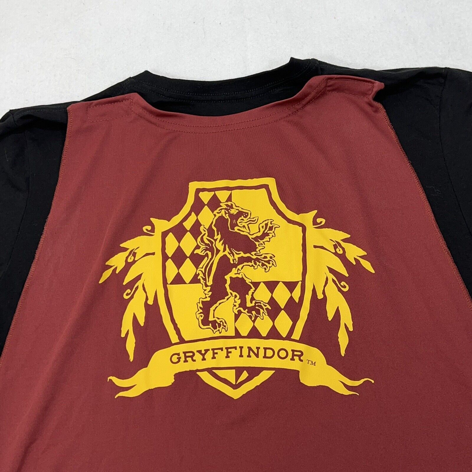Universal Studios Harry Potter Gryffindor Logo Graphic T Shirt & Cape Size US M / EU 48-50 / 2 - 10 Thumbnail