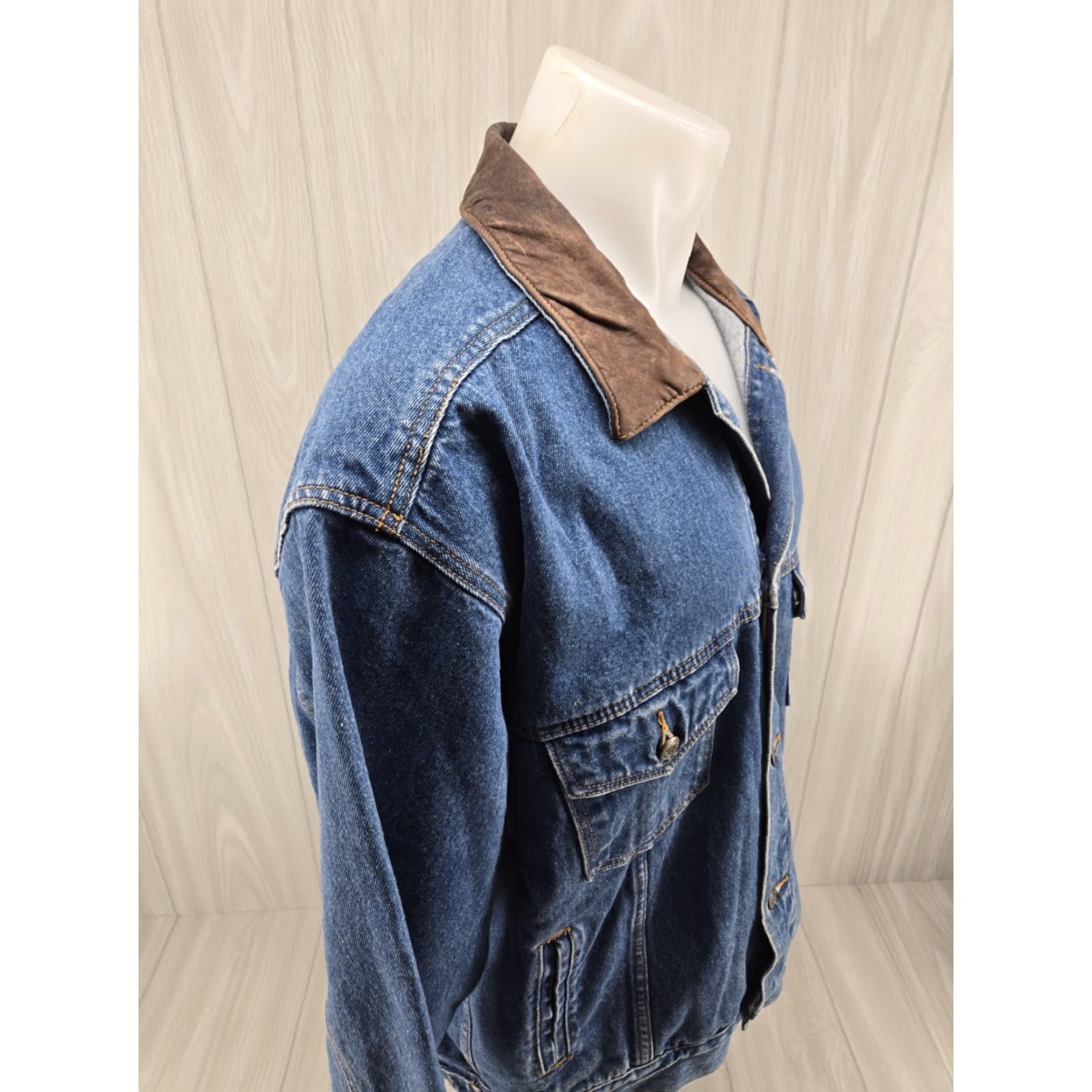 Marlboro VINTAGE Marlboro Country Store Cotton Denim Jean Jacket Leather Collar Men's XL Jacket Men Blue Denim Size US 36 / EU 52 - 7 Thumbnail