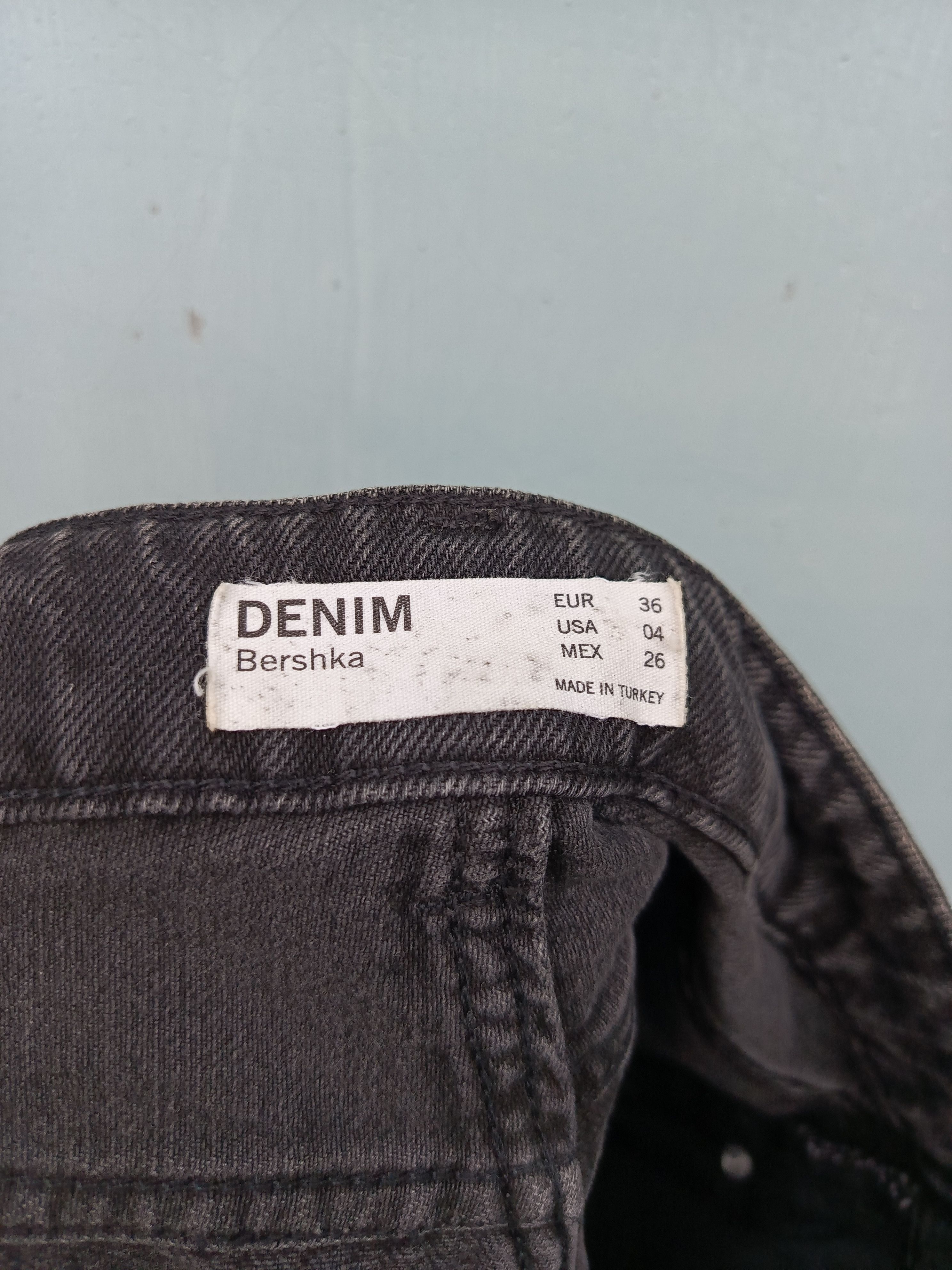 Bershka Distressed denim bershka short pants Size 36" / US 14 / IT 50 - 8 Thumbnail