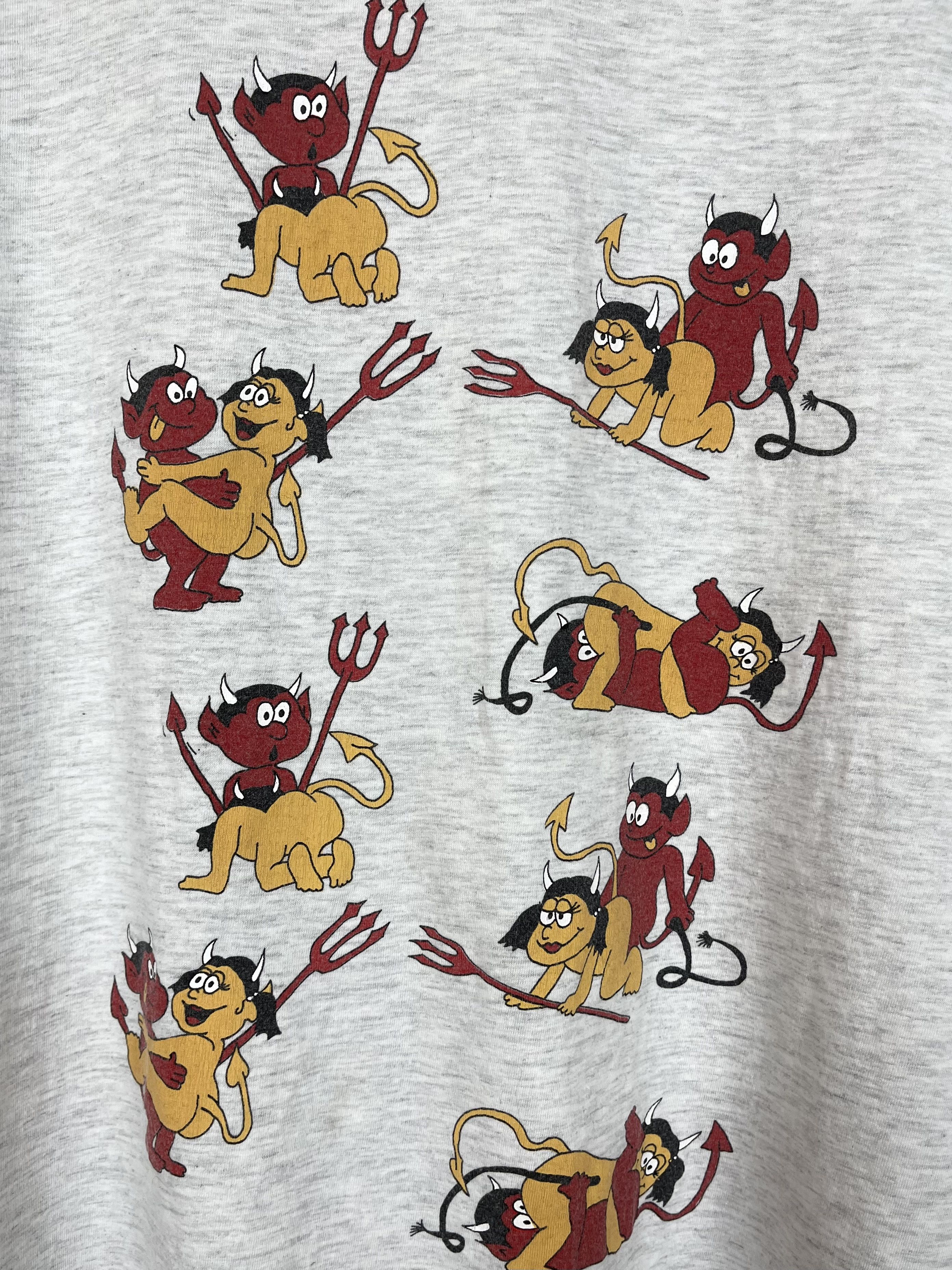 Vintage Vintage Devil Sex Position Adult Funny T Shirt 90’s Size US L / EU 52-54 / 3 - 7 Thumbnail