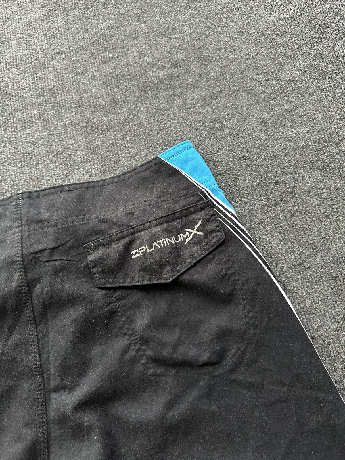 Billabong 🚨RARE BILLABONG BIG LOGO SWIMM SHORTS Y2K SURF VINTAGE Size US 32 / EU 48 - 13 Thumbnail