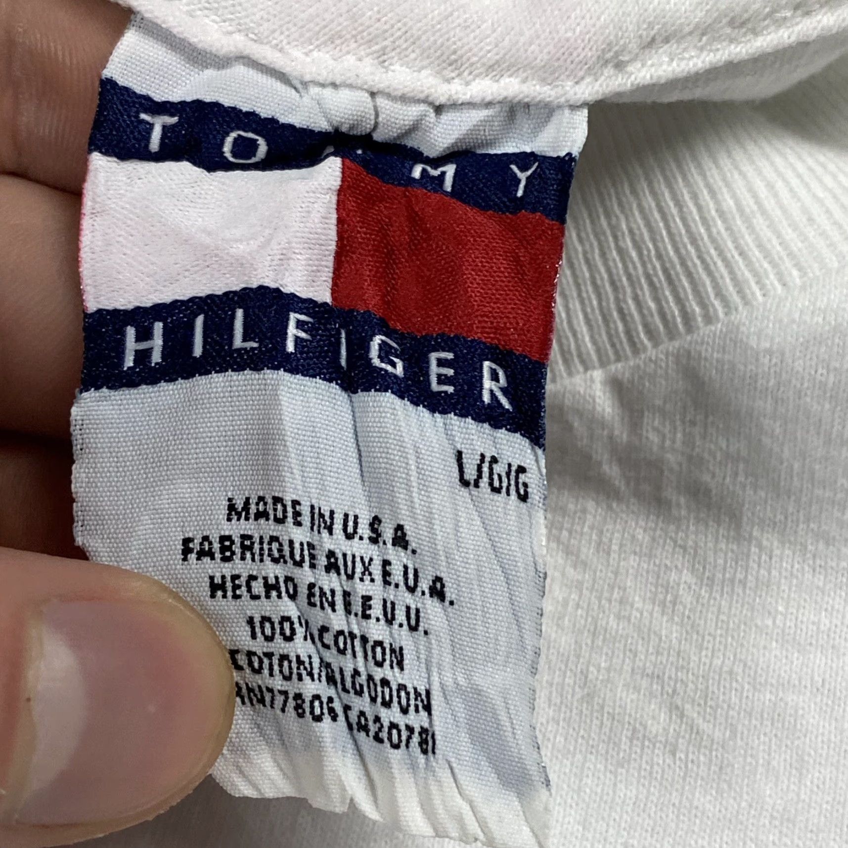 Tommy Hilfiger VINTAGE TOMMY HILFIGER LOGO T-SHIRT WHITE MEN'S SIZE LARGE 90s USA MADE Size US L / EU 52-54 / 3 - 3 Thumbnail