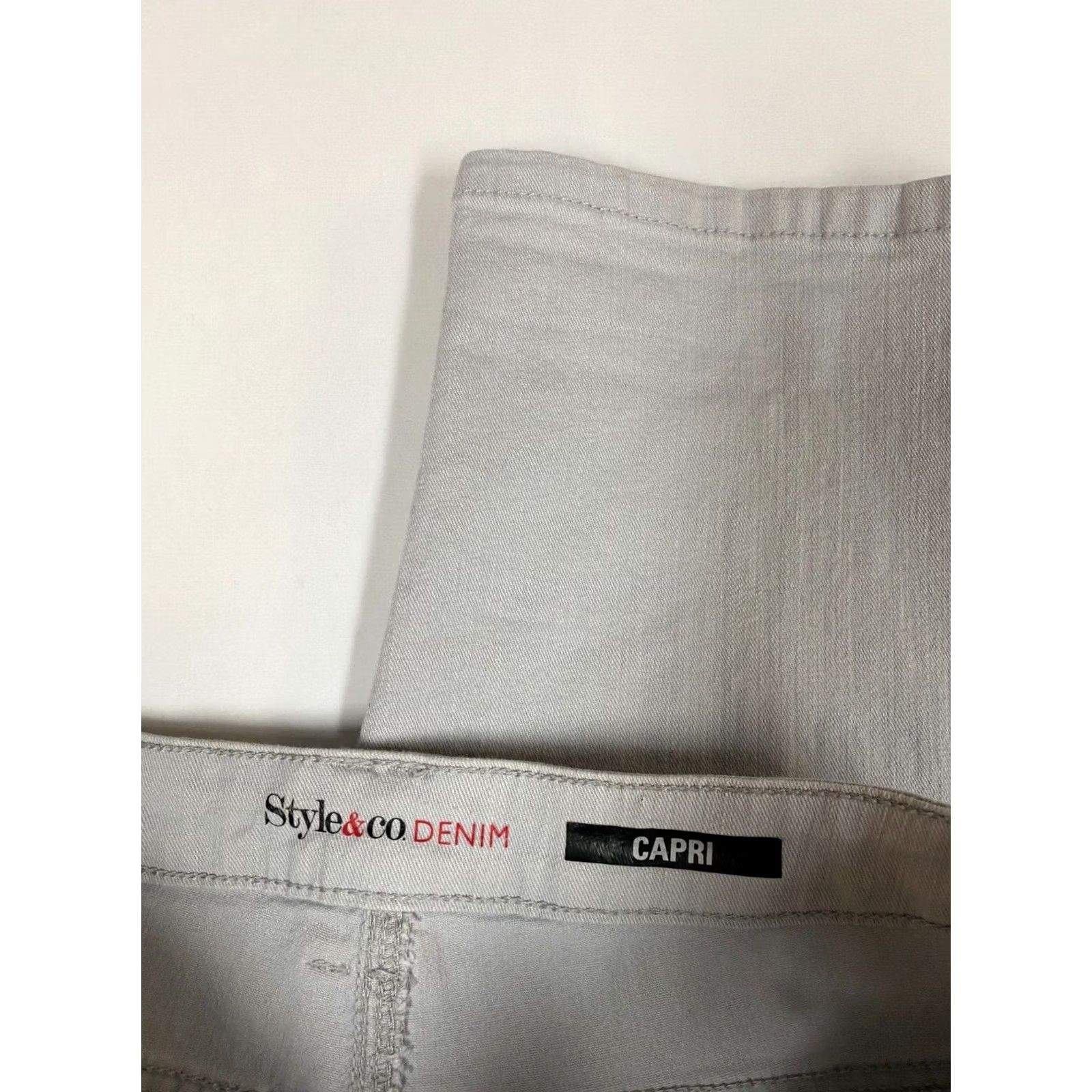 Vintage Style&co Womens Jeans 30x22 Gray Straight Capri Denim Cotton Blend Zipper Pockets Reserved Blemish Describe 90s Designer Womens Size 30" / US 8 / IT 44 - 2 Thumbnail
