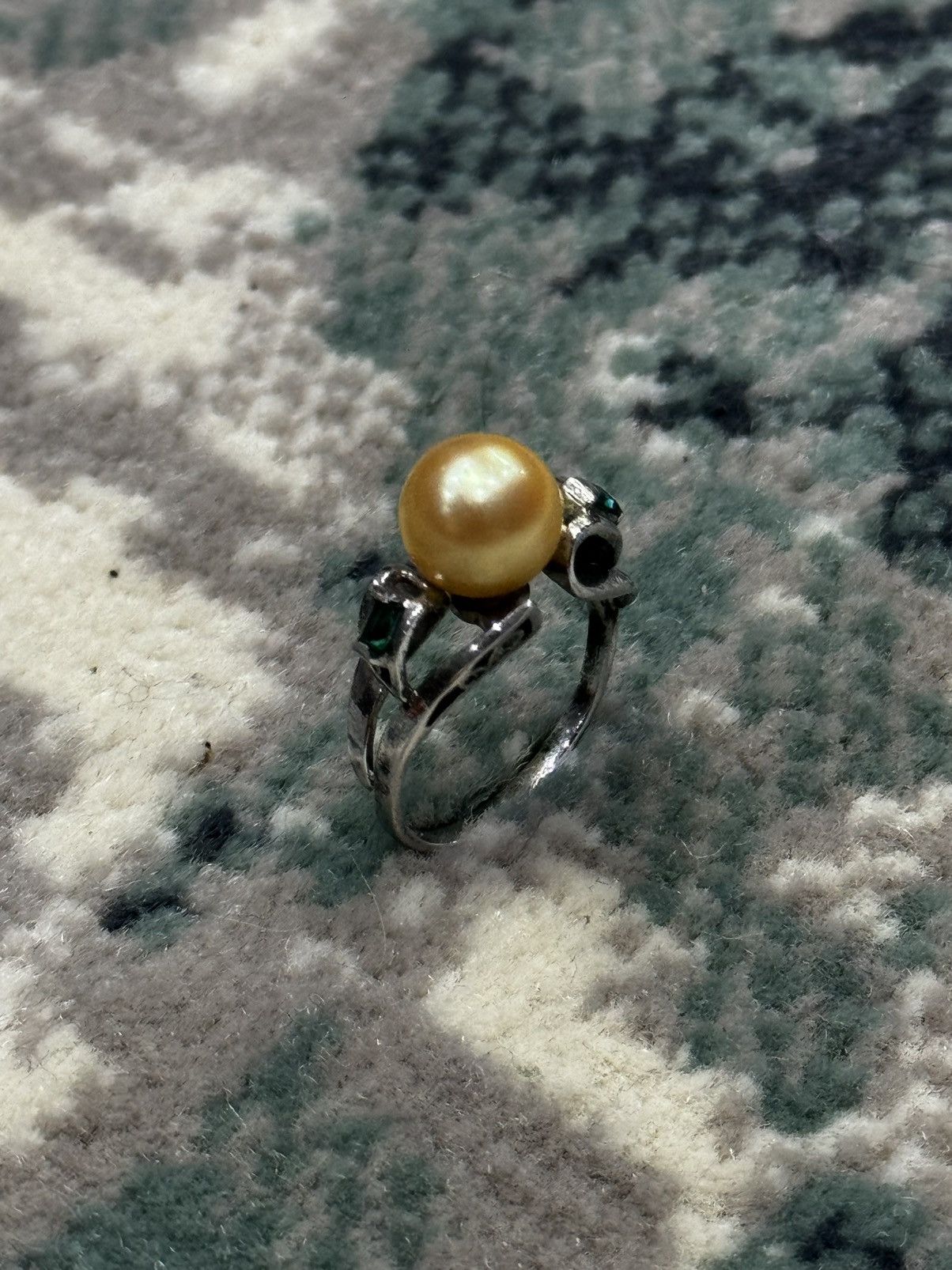 Jewelry × Sterling Silver GOLDEN PEARL SOUTH SEA WITH EMERALD SILVER RING Size ONE SIZE - 4 Thumbnail