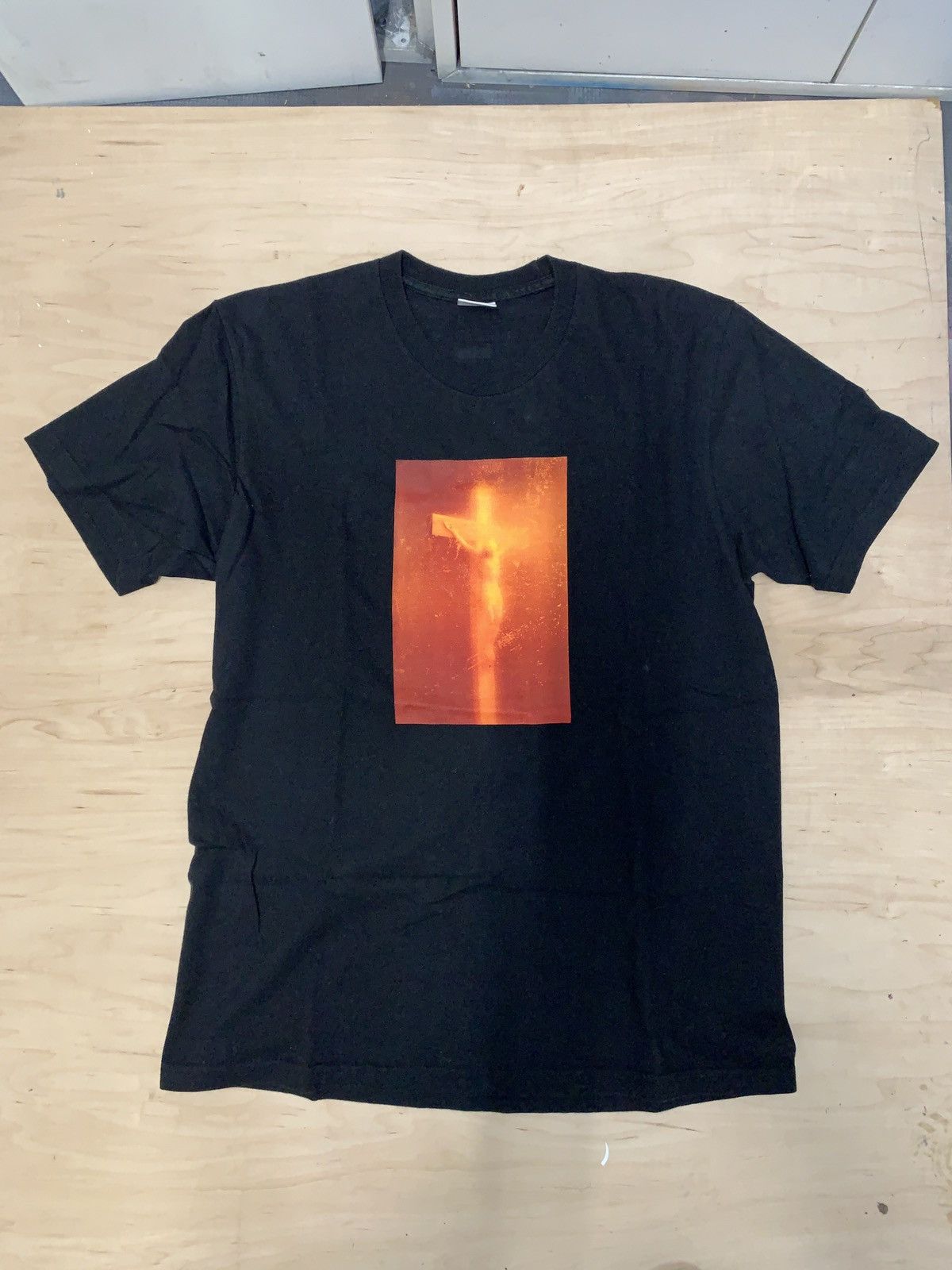 Supreme Supreme Andres Serrano Size US M / EU 48-50 / 2 - 1 Thumbnail