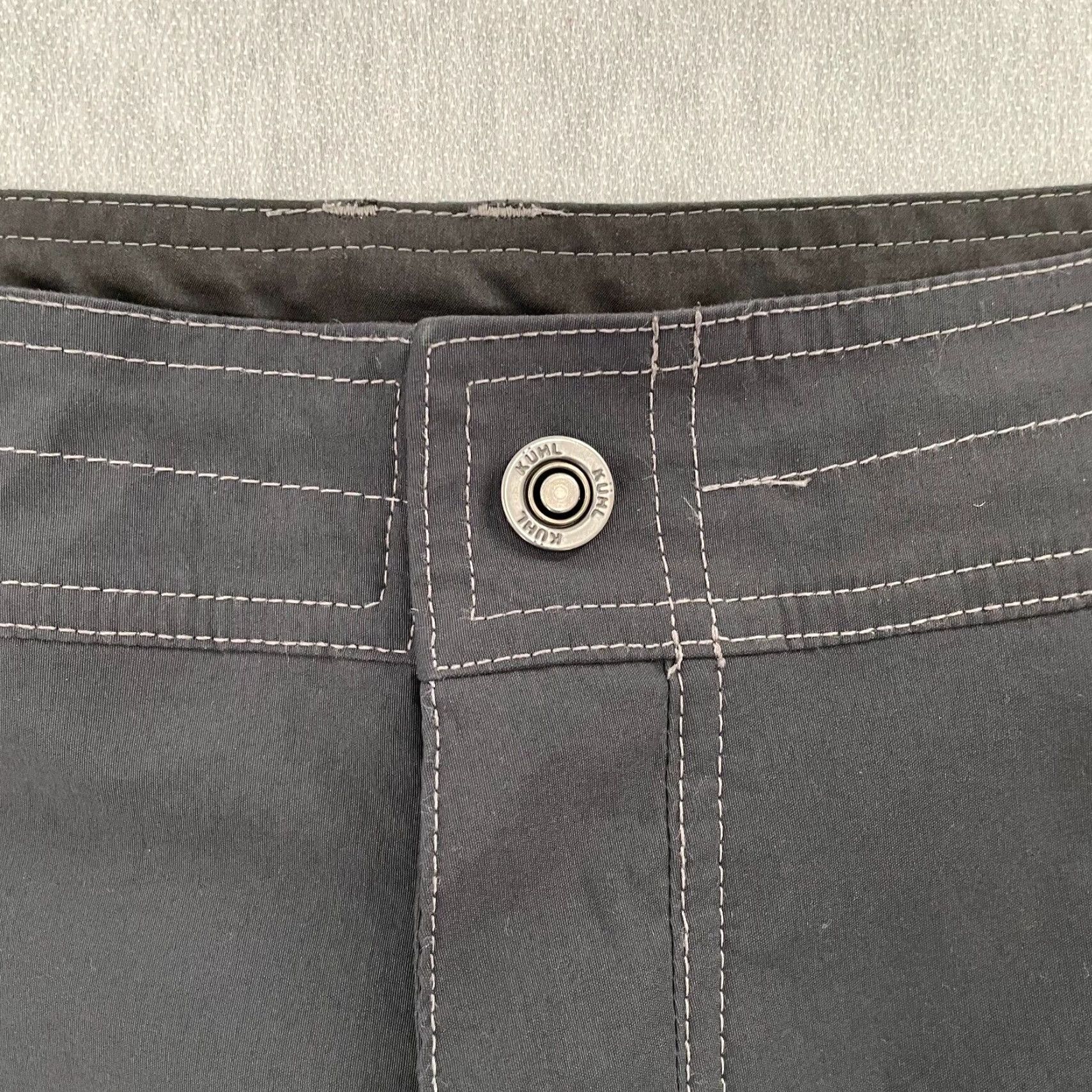 Vintage VINTAGE Kuhl Shorts Men's 38 Gray Outdoor Hiking Climbing Travel Pockets Stretch Nylon Spandex Campsite Size US 38 / EU 54 - 6 Thumbnail