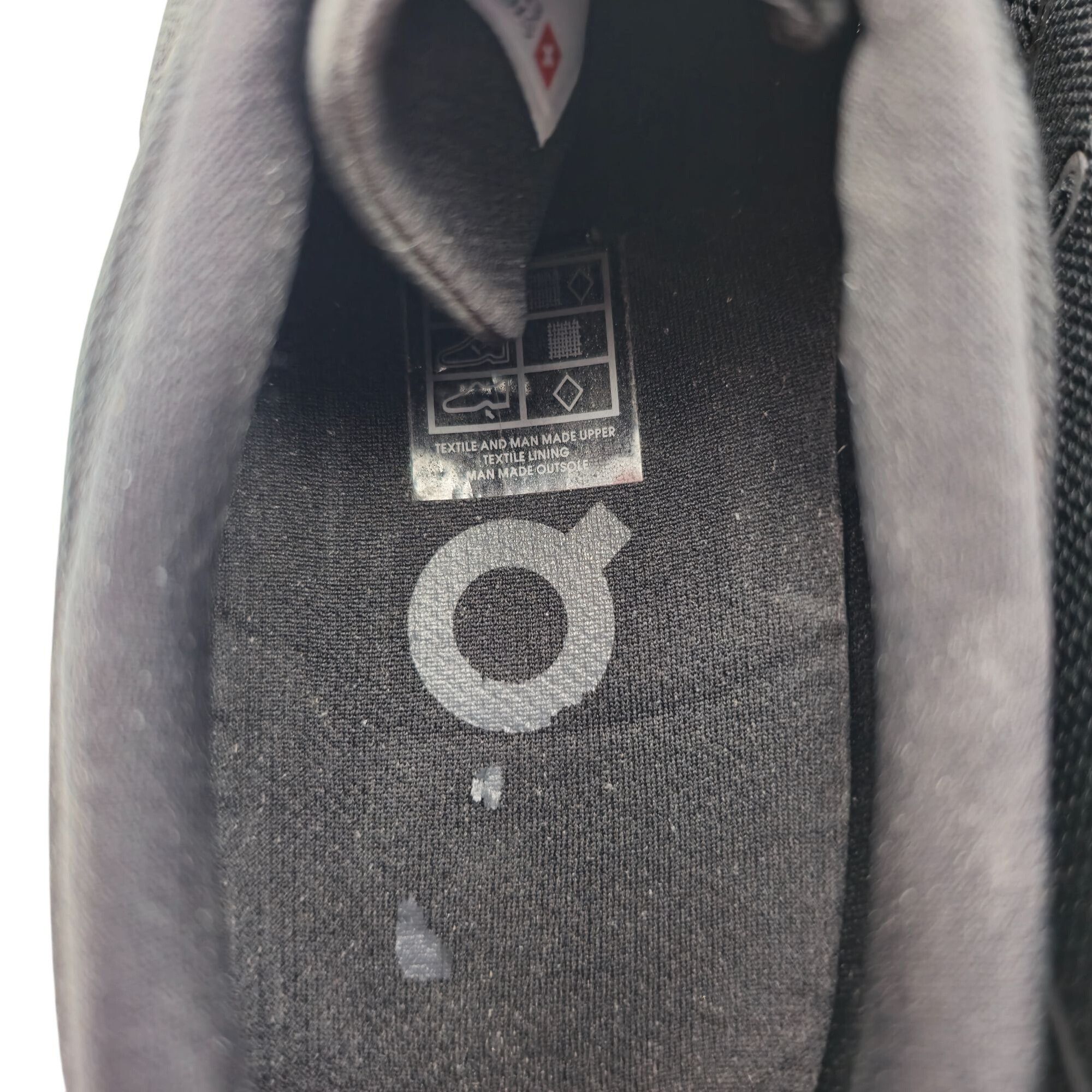 On ON Art. Cloud Waterproof Swiss Running Sneakers Womens 8.5M Size US 8.5 / EU 41-42 - 9 Thumbnail