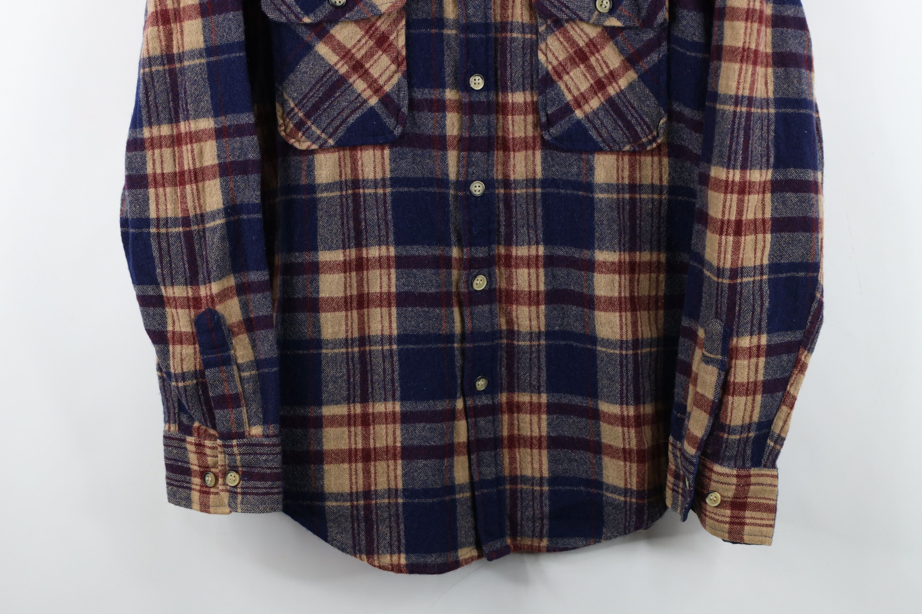 Vintage Vintage 70s 80s Streetwear Knit Collared Button Shirt Plaid Size US M / EU 48-50 / 2 - 3 Thumbnail