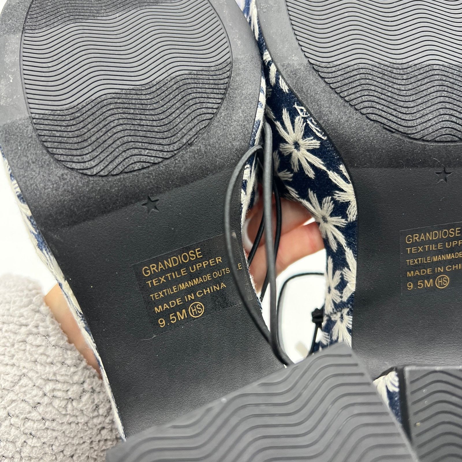 Other Pop Womens Grandiose Heeled Sandals Blue White Size 9.5M Size US 9.5 / IT 39.5 - 7 Thumbnail