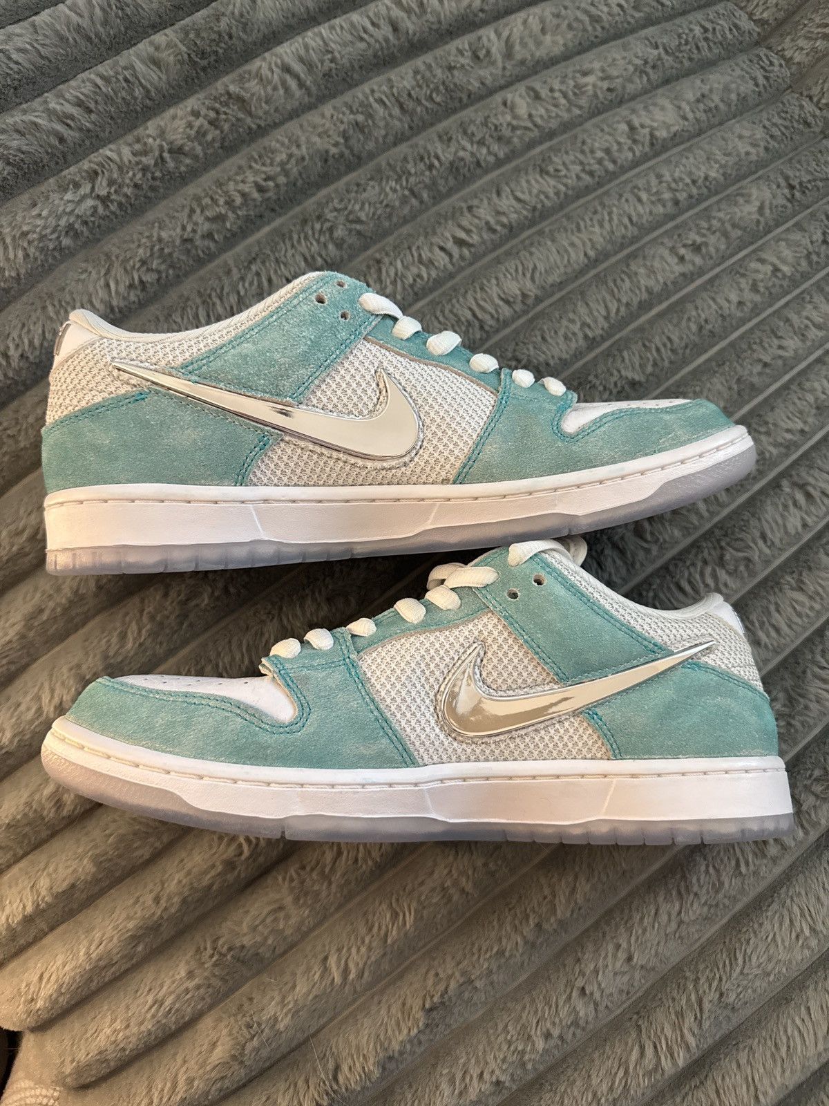 Nike SB Size 9.5- April Nike sb dunk Size US 9.5 / EU 42-43 - 6 Thumbnail