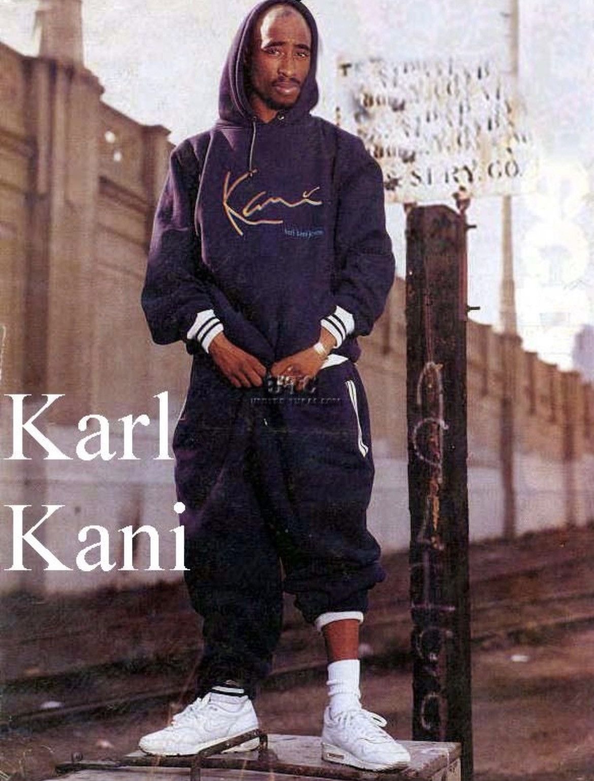 image of Vintage Kani Baggy Jeans Like Tupac in Blue Jean, Men's (Size 35)