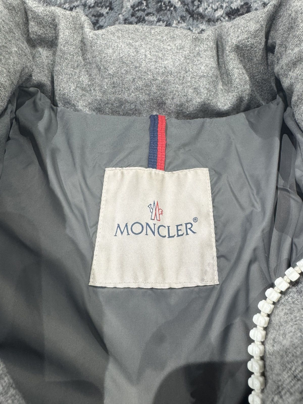Moncler Moncler Breval Giubbotto Down Jacket Size US XL / EU 56 / 4 - 3 Thumbnail