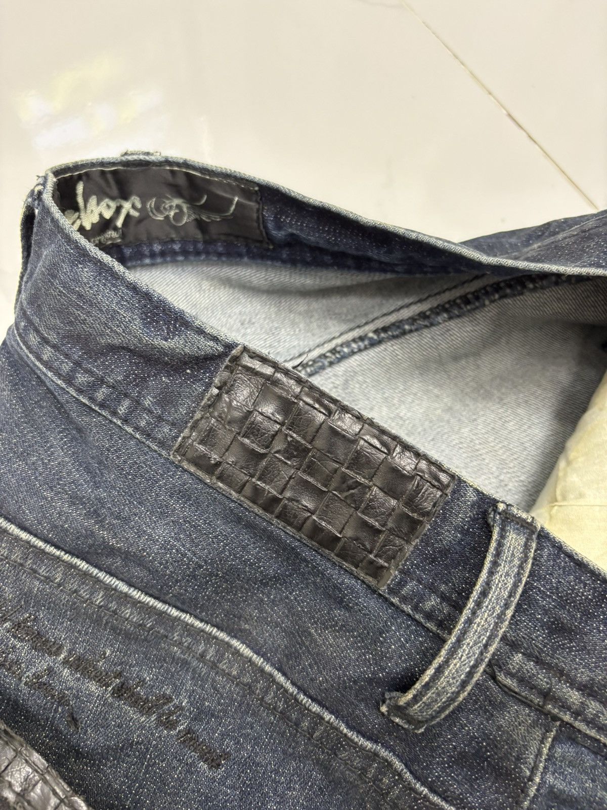 Tornado Mart JAPANESE JUKEBOX WHISKER DARK DISTRESSED DENIM JEANS Size US 31 - 16 Thumbnail