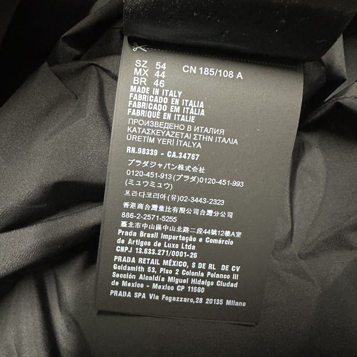 Prada Prada silk jacket size XL X-Large 54 black mens black Size US XL / EU 56 / 4 - 12 Thumbnail