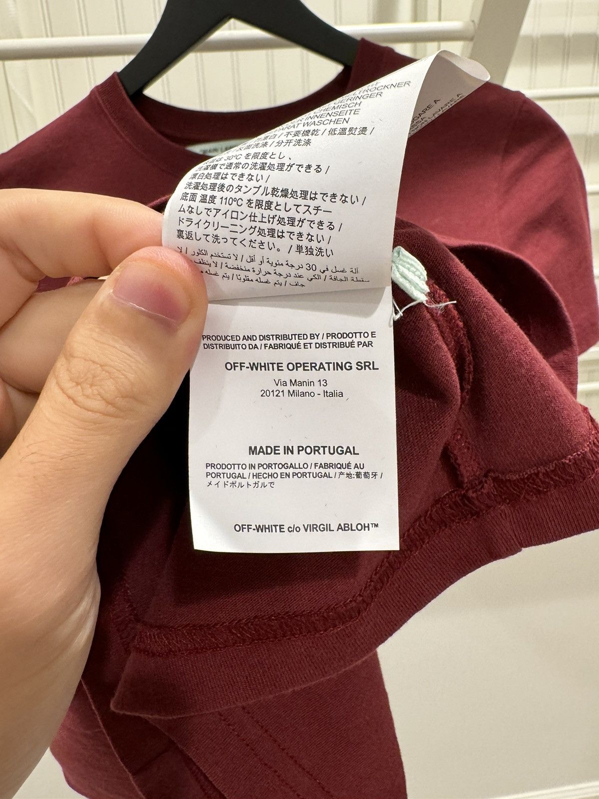 Off-White Off White Faux Fur Logo Tee Size XXS / US 00 / IT 34 - 11 Thumbnail