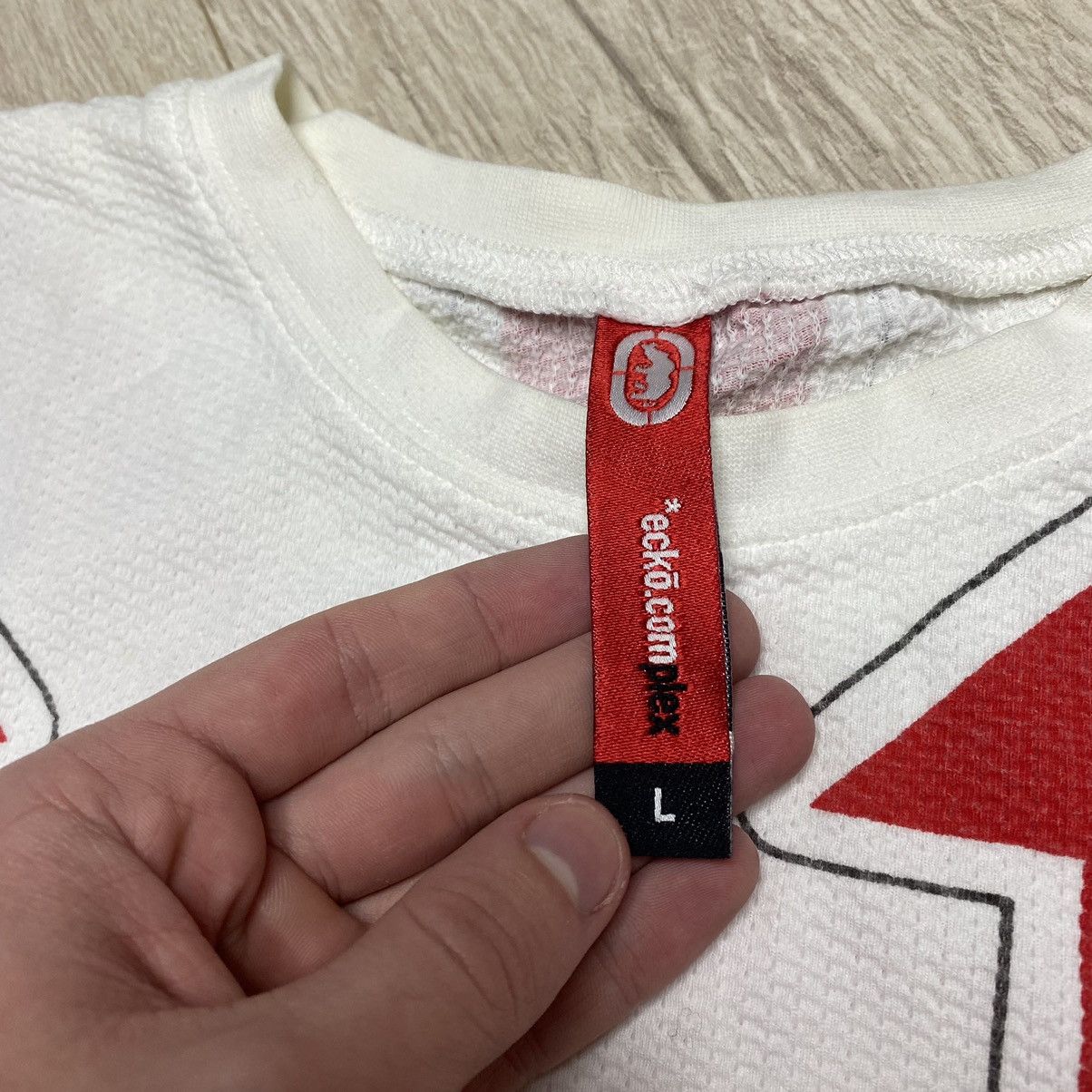 Ecko Unltd. Men’s Ecko Unlimited Overprinted Japanese y2k opium tee Size US L / EU 52-54 / 3 - 6 Thumbnail