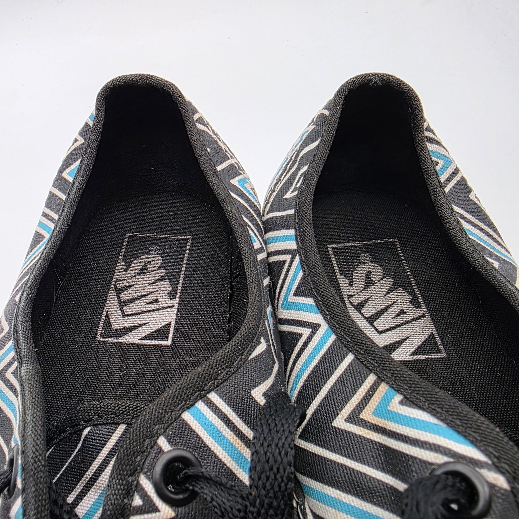 Vans Vans Authentic Chevron Print Womens Size 7.5 Black White Low Size US 7.5 / IT 37.5 - 9 Thumbnail