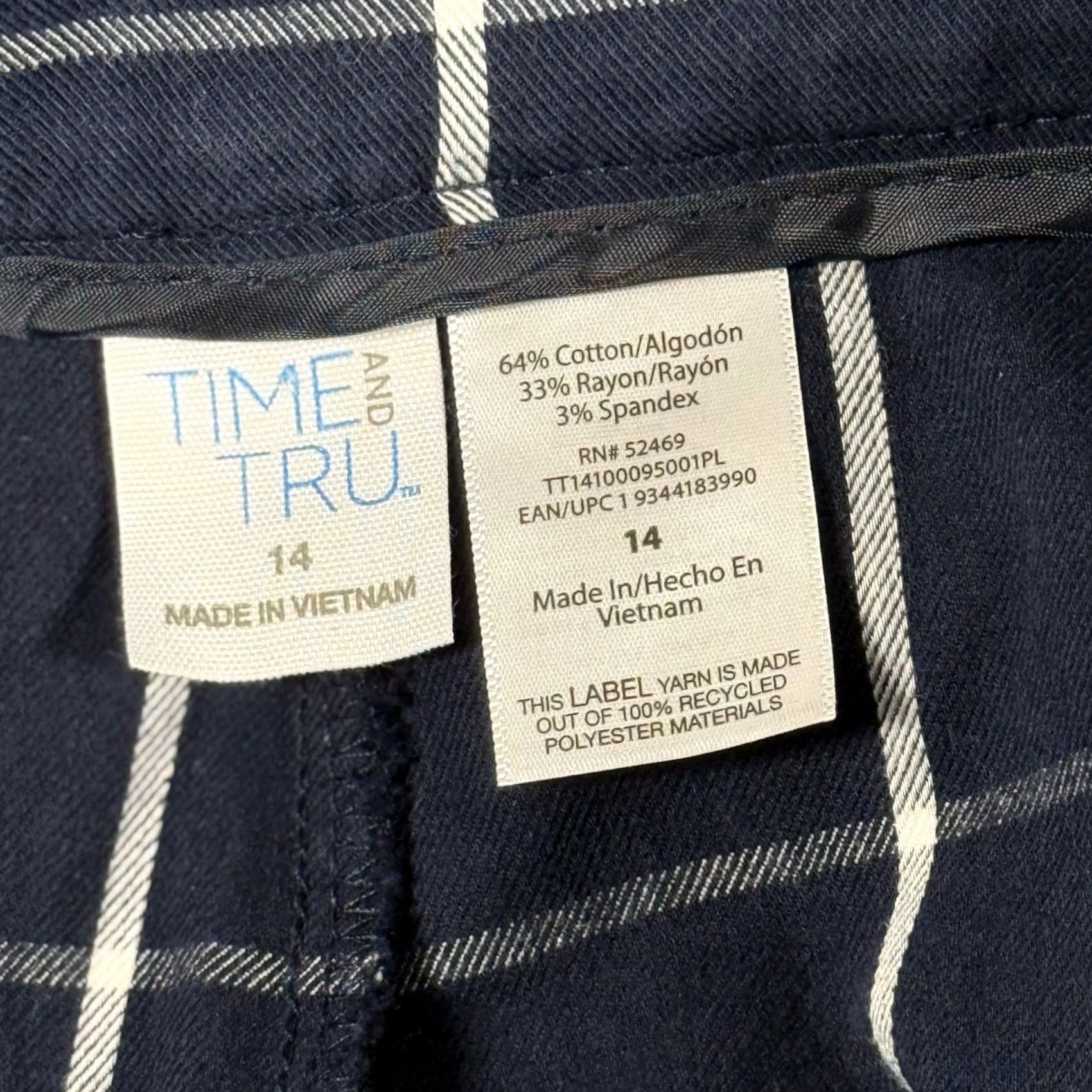 Vintage Time And Tru Dressy Capri Pants Plaid Cropped Navy Blue 14 Women Workwear Casual Cropped Capris with Pockets Size 36" / US 14 / IT 50 - 3 Thumbnail