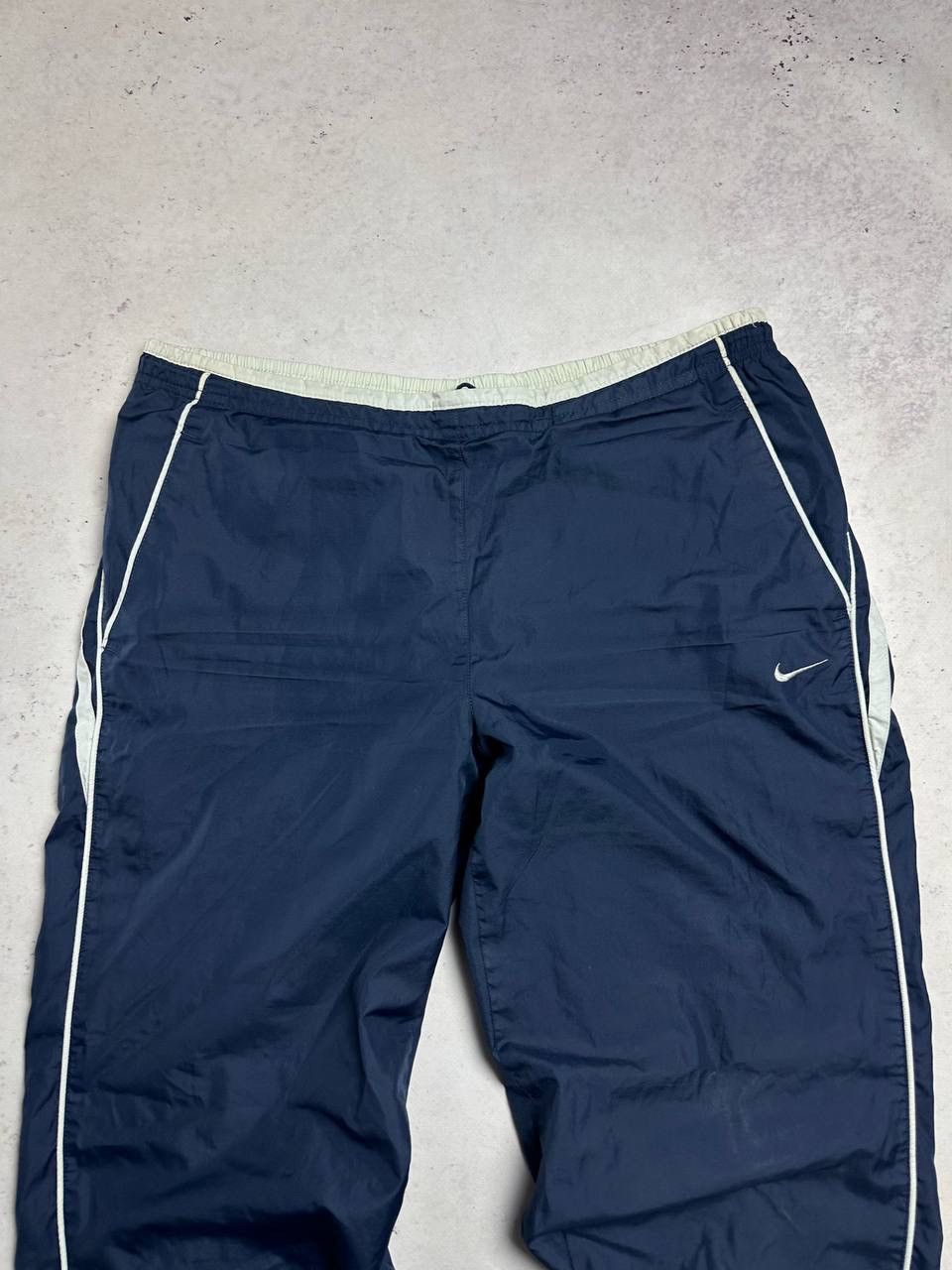 Nike × Vintage Vintage Nike Swoosh Baggy Nylon Trackpants Y2K L Size US 34 / EU 50 - 2 Thumbnail