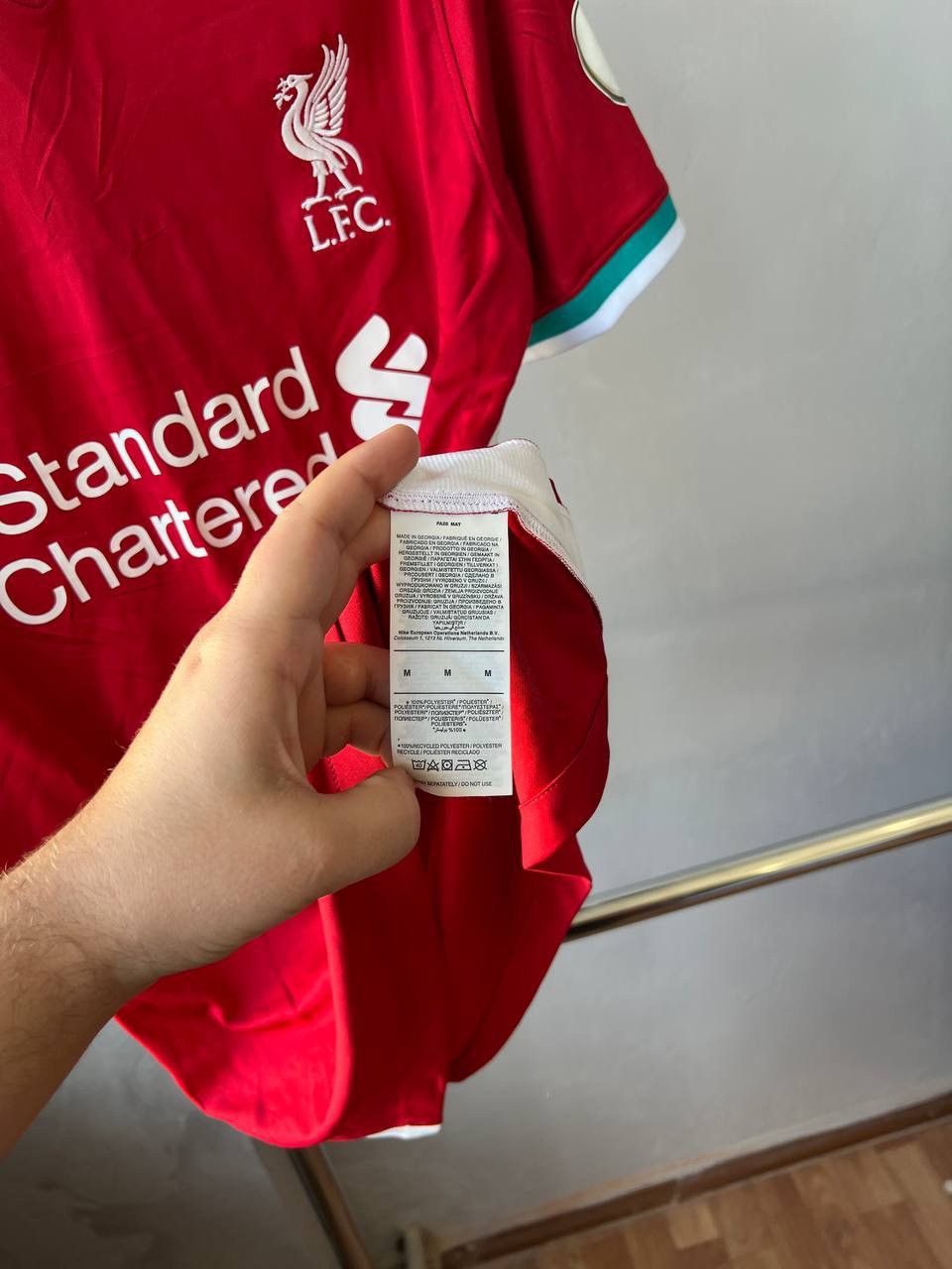 Nike 2020/21 FC LIVERPOOL HOME SOCCER JERSEY FOOTBALL SHIRT NIKE Size US M / EU 48-50 / 2 - 10 Thumbnail