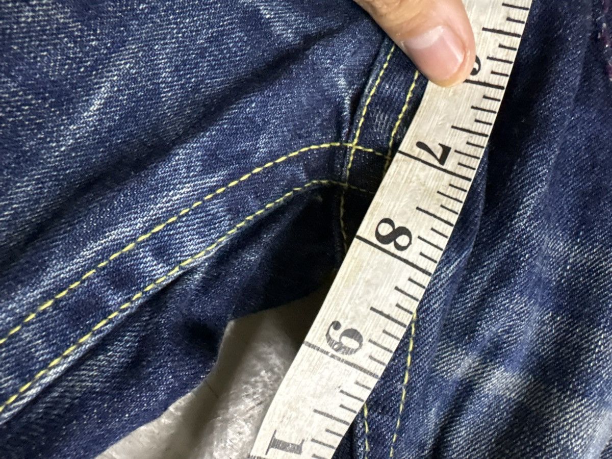 Tornado Mart Flared Red Pepper Wing Back Embroidered Clawmark Jeans Size US 29 - 21 Thumbnail