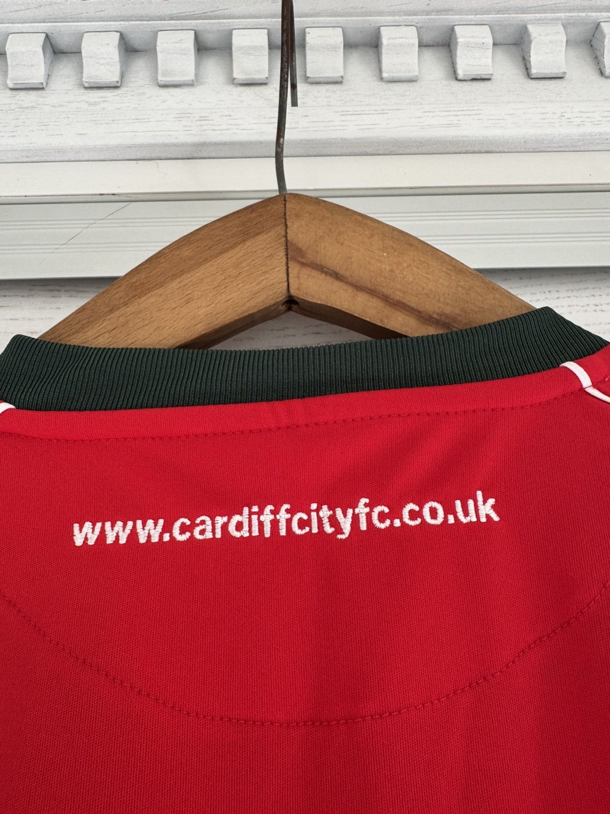 Puma Vintage Cardiff City 2004-2005 Away Soccer Jersey Shirt Kit Size US L / EU 52-54 / 3 - 9 Thumbnail