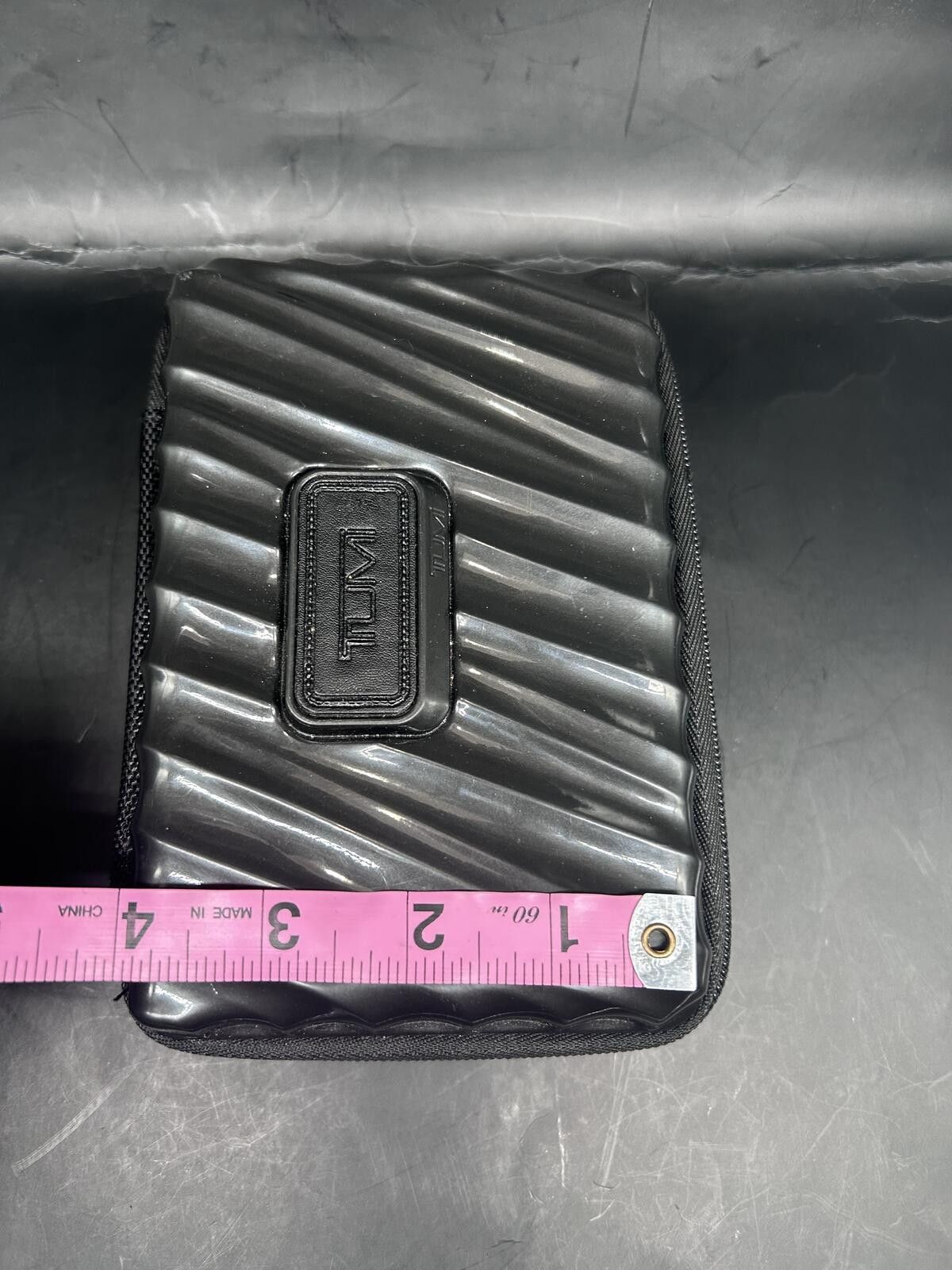 Tumi Tumi Black Hard Shell Compact Travel Case Size ONE SIZE - 5 Thumbnail