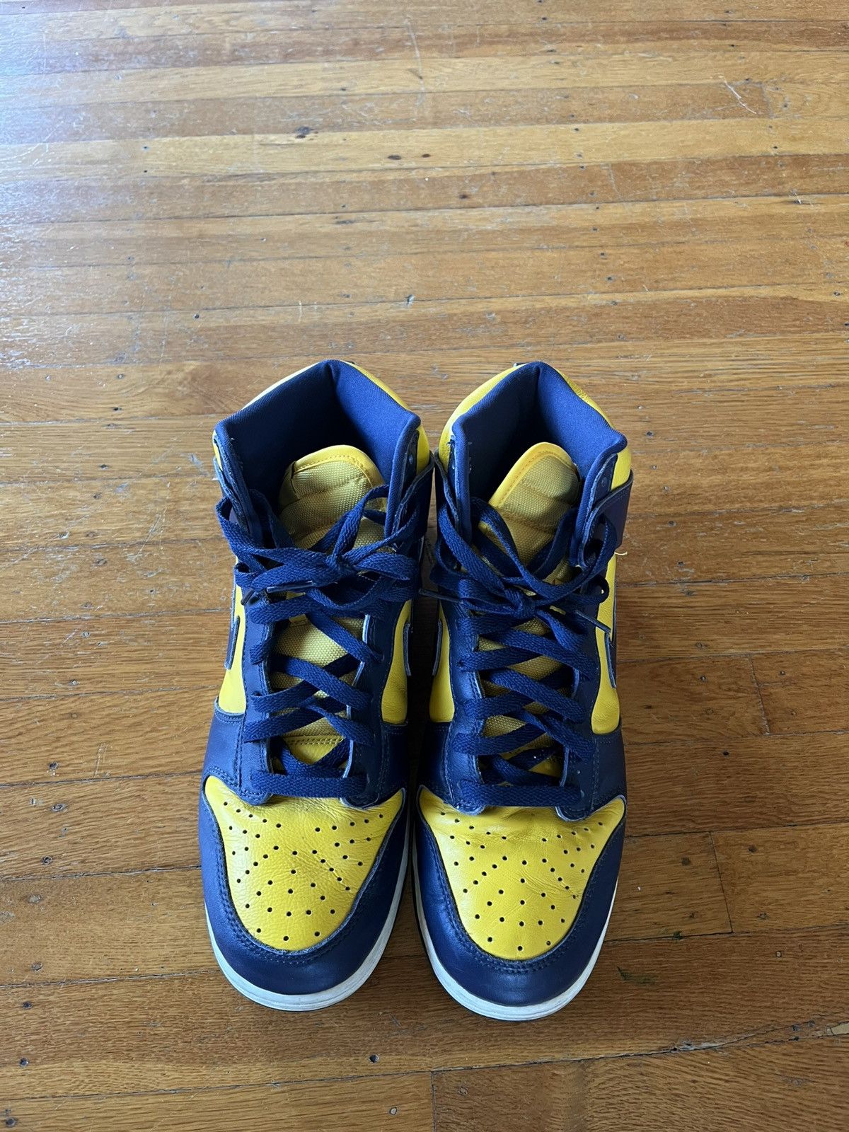 Nike Michigan Dunk High 2020 Size US 10.5 / EU 43-44 - 2 Thumbnail