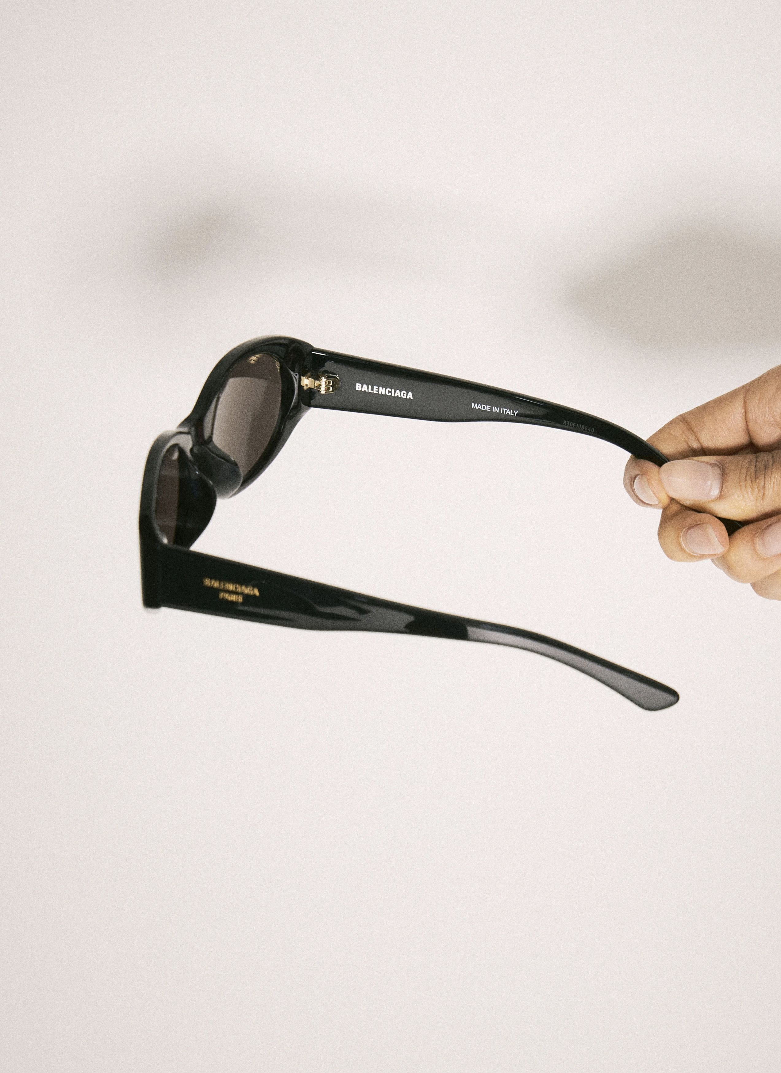 Balenciaga Black Round Sunglasses Temple Logo Size ONE SIZE - 3 Thumbnail